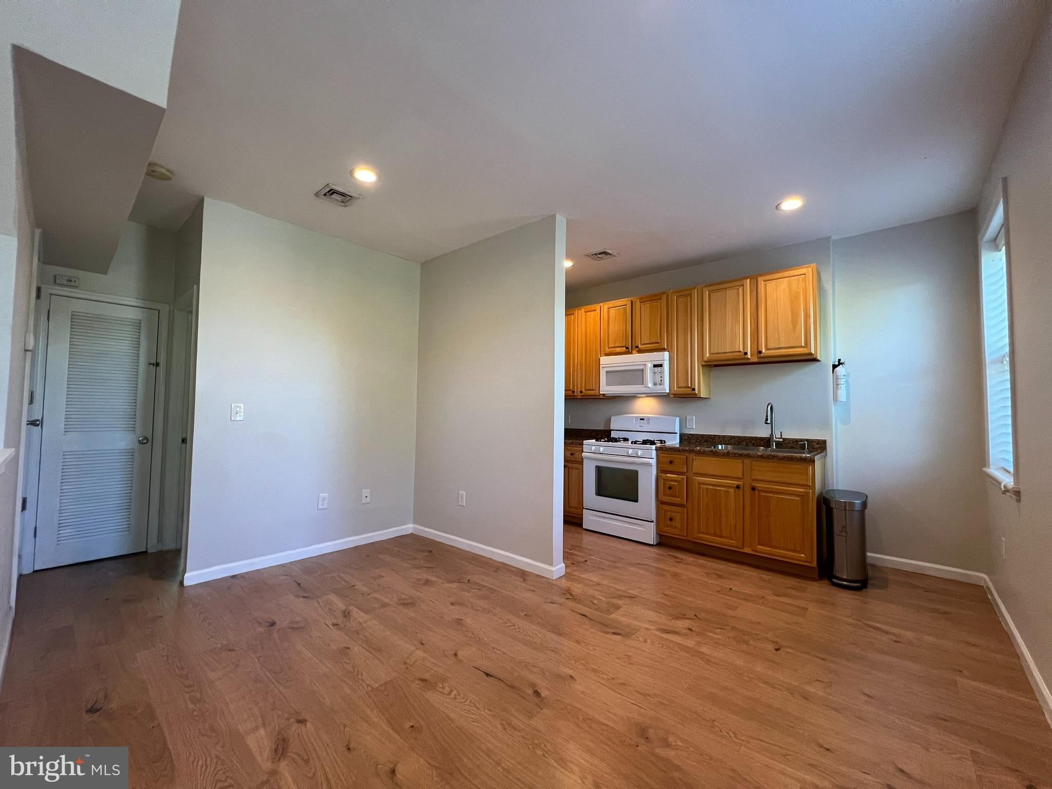 255 MERCER STREET 3