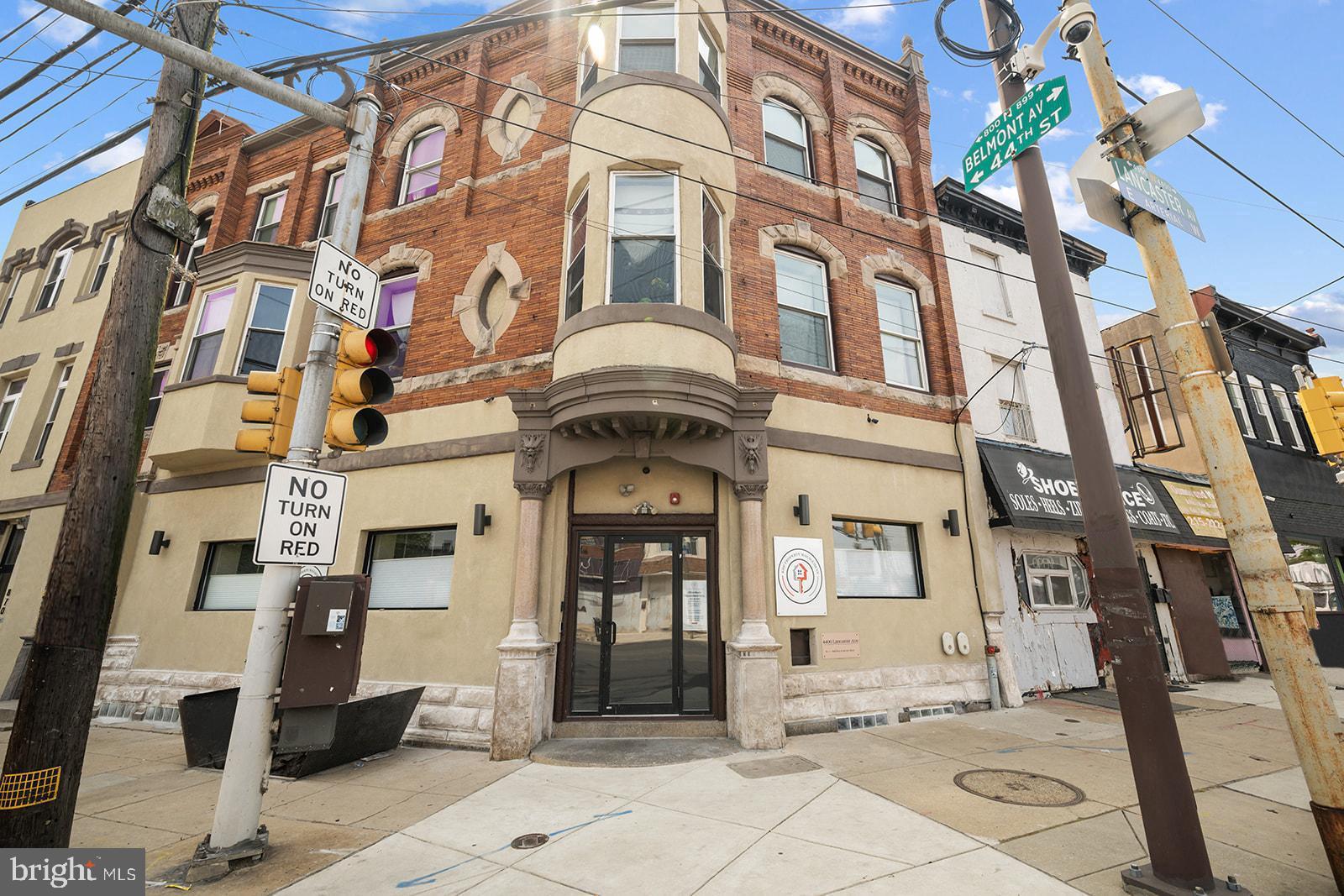 UNIVERSITY CITY - Commercial Lease