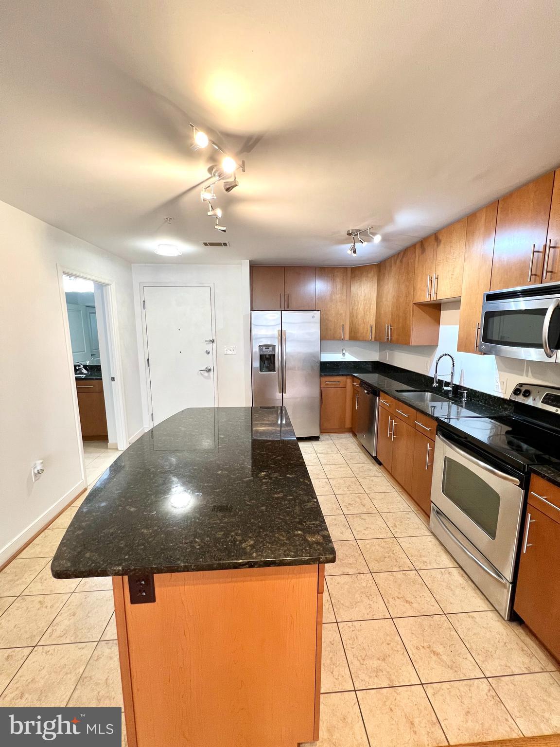 NATIONAL HARBOR - Residential