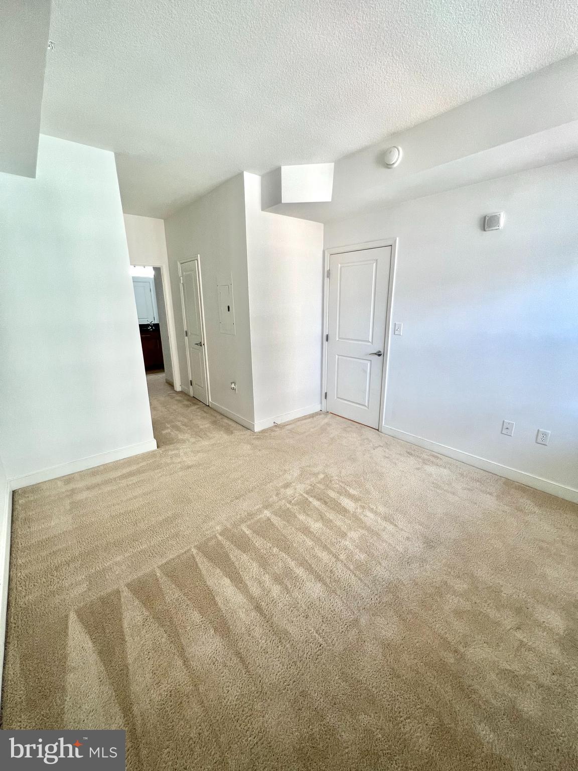 NATIONAL HARBOR - Residential