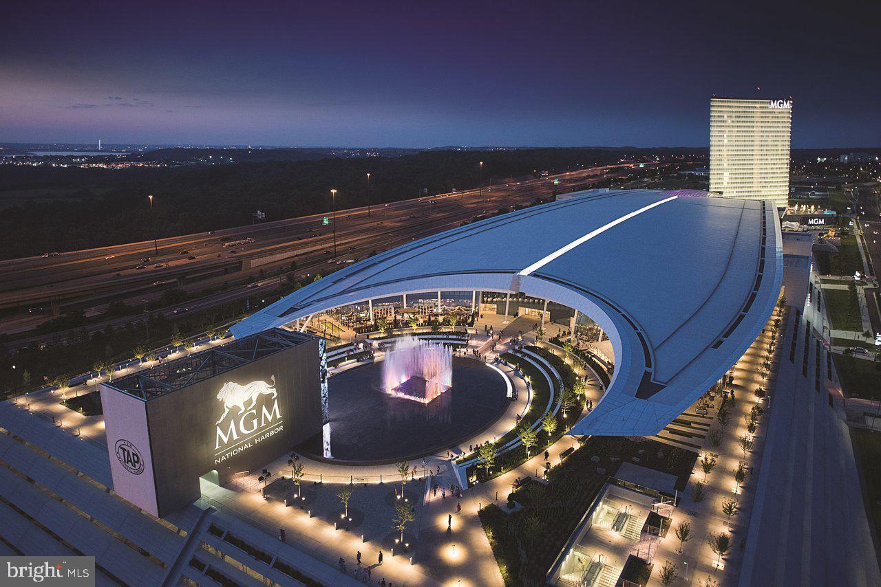NATIONAL HARBOR - Residential