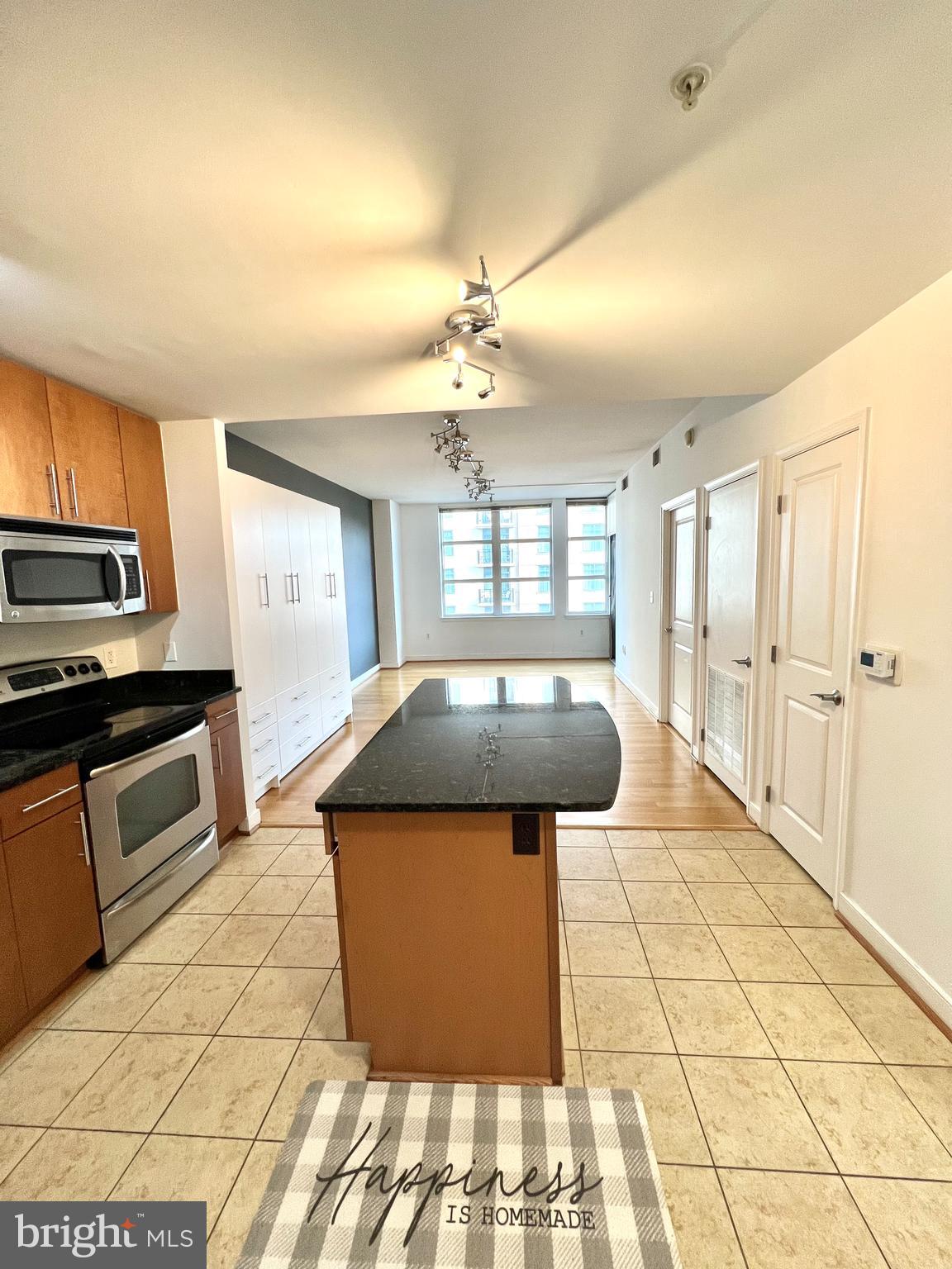 NATIONAL HARBOR - Residential