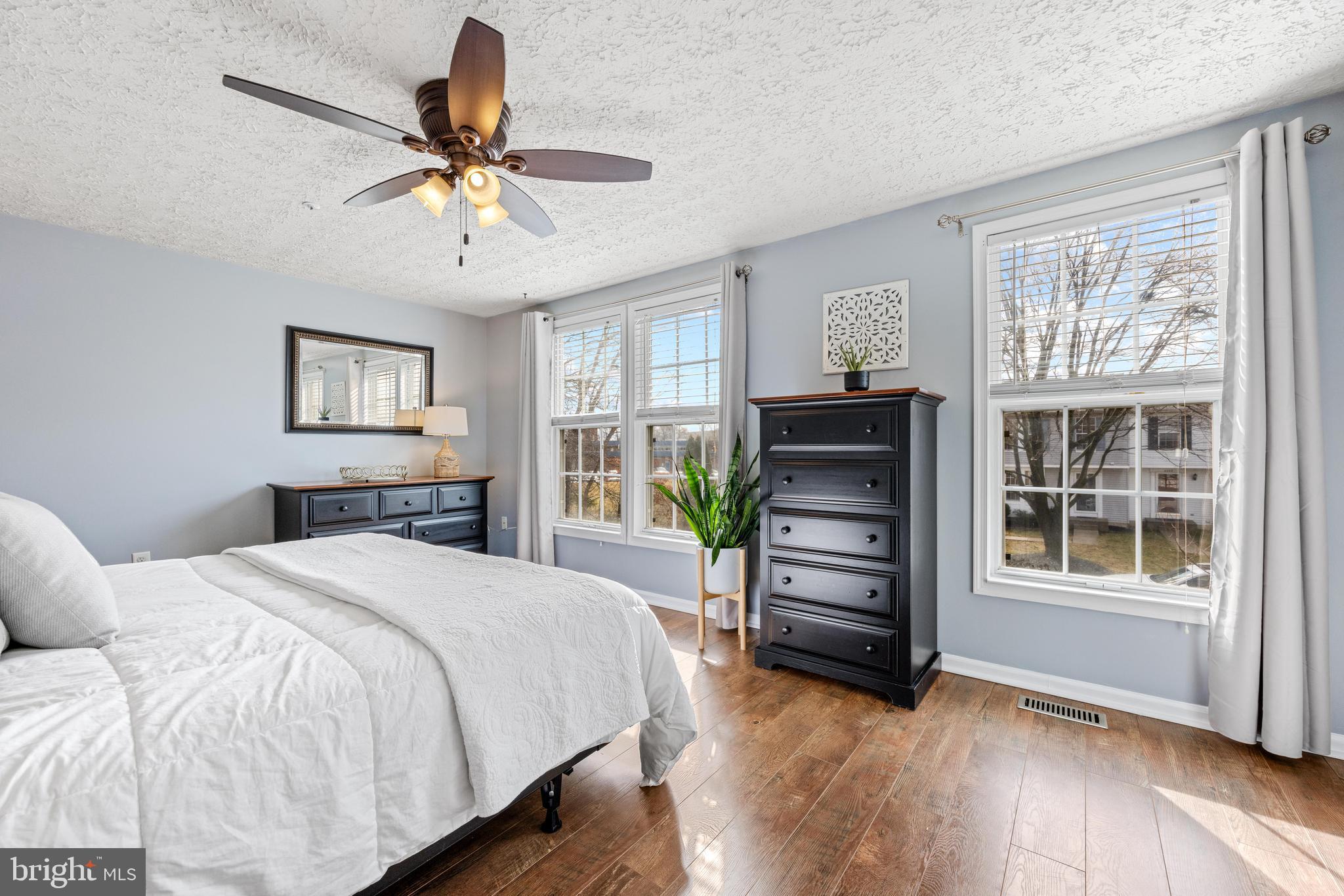 FOUR SEASONS ESTATES - Residential