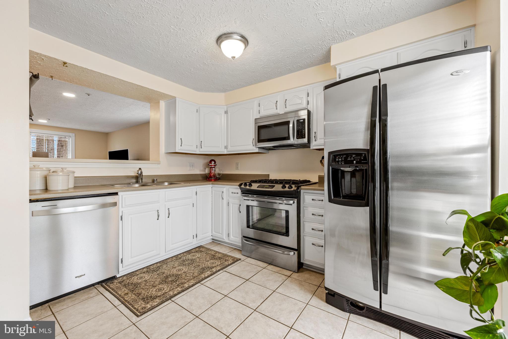 FOUR SEASONS ESTATES - Residential