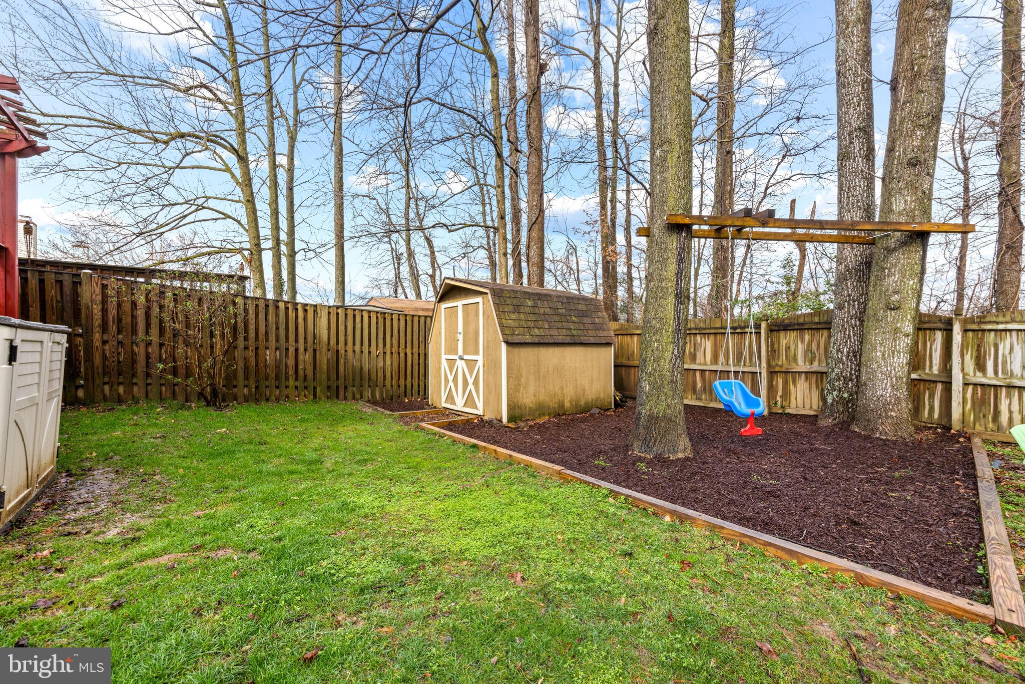 FOUR SEASONS ESTATES - Residential