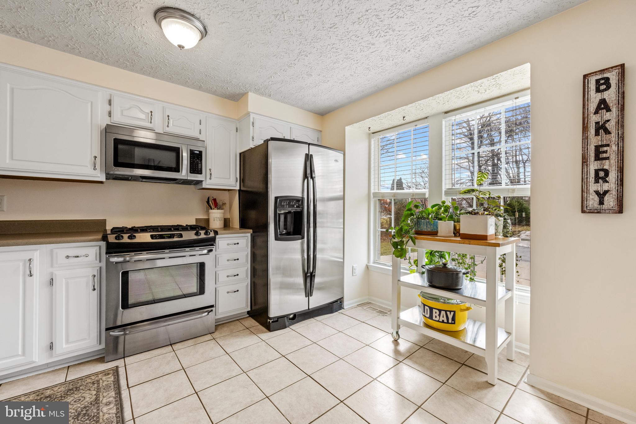 FOUR SEASONS ESTATES - Residential