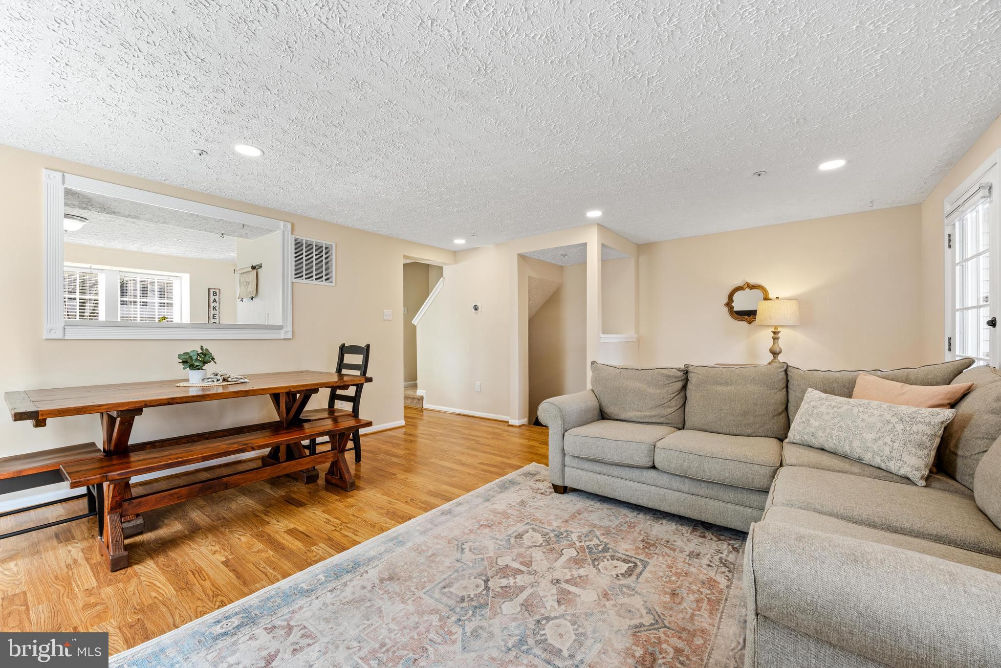 FOUR SEASONS ESTATES - Residential