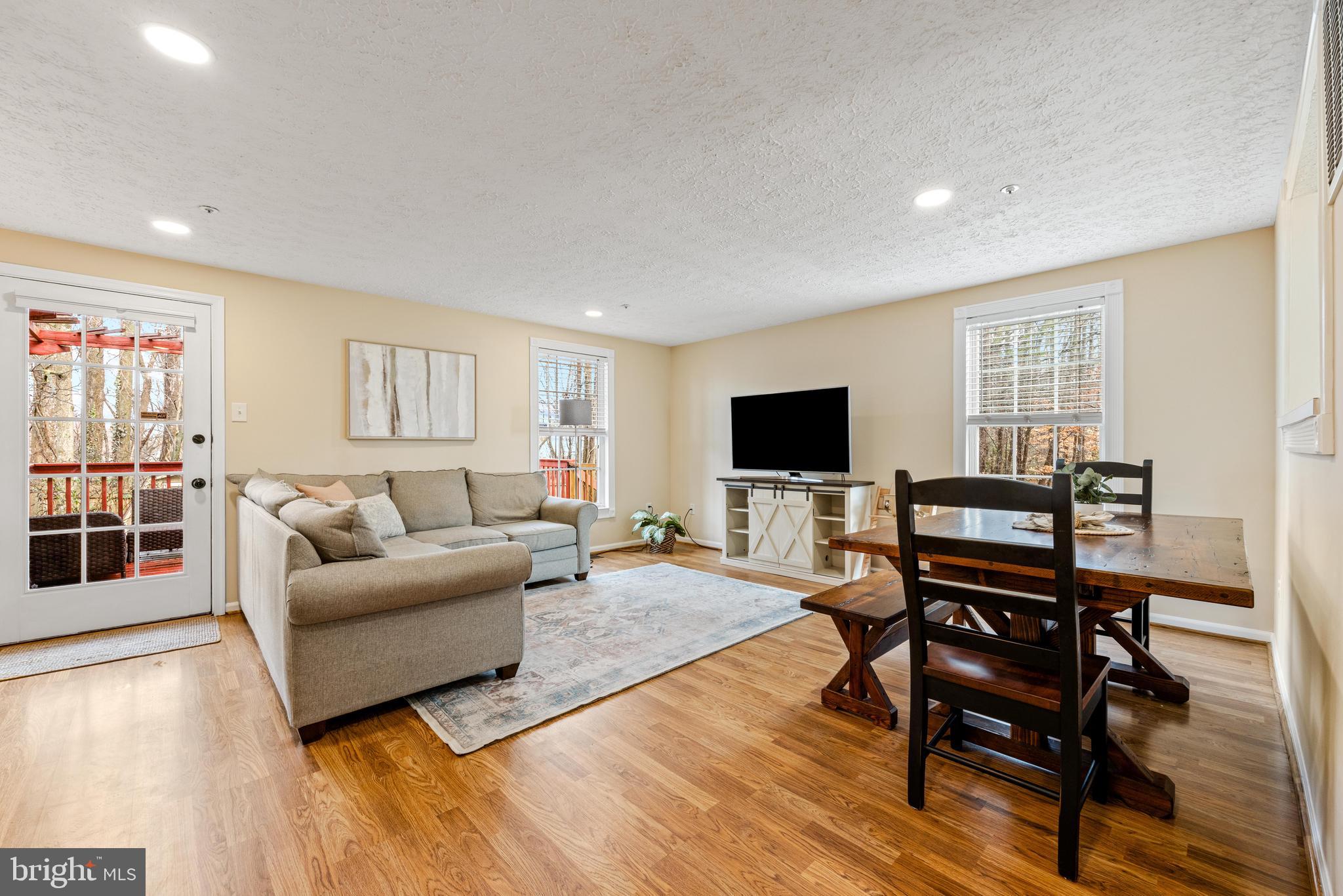 FOUR SEASONS ESTATES - Residential