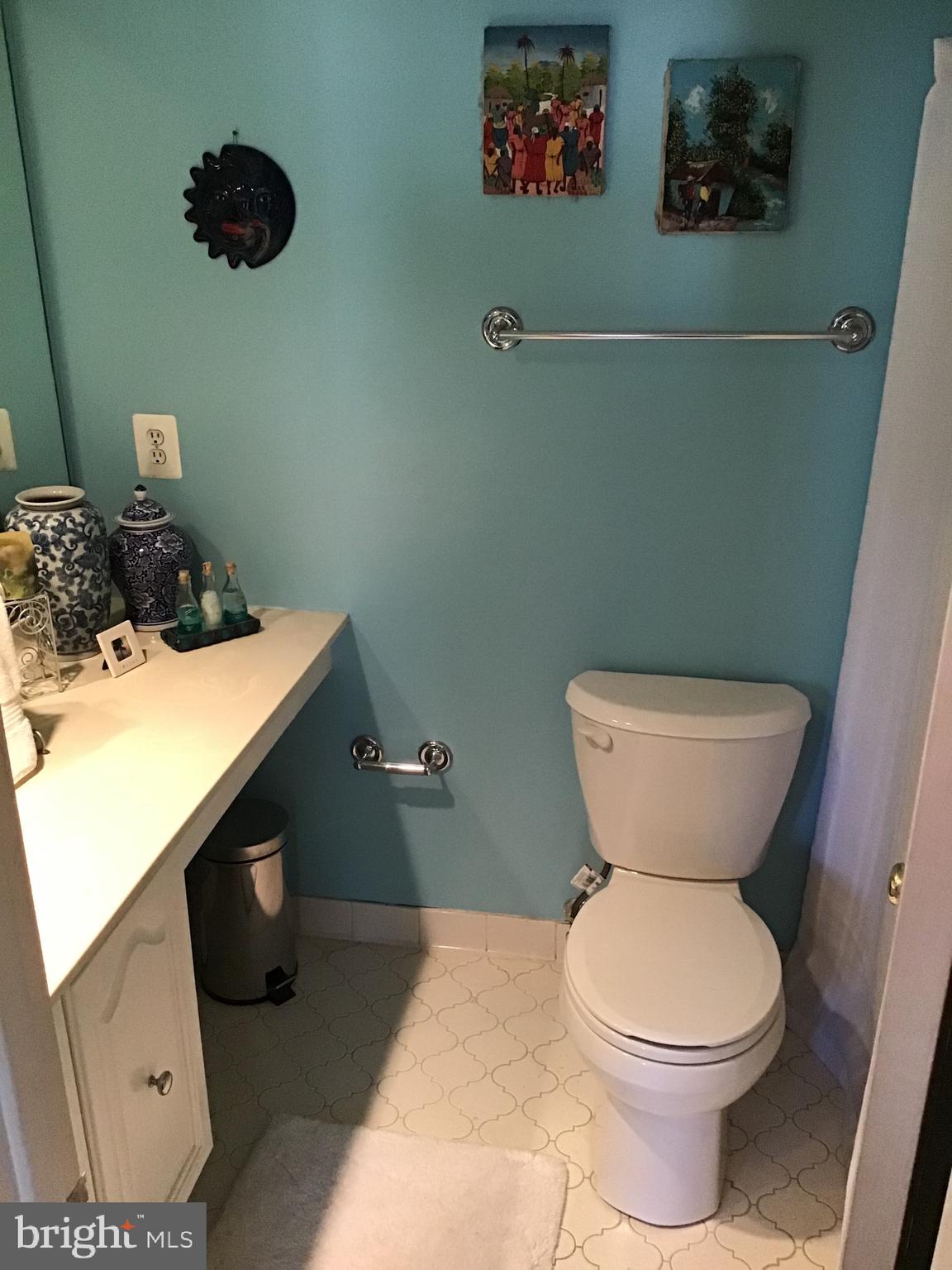 FAIRWAY ISLAND - Residential