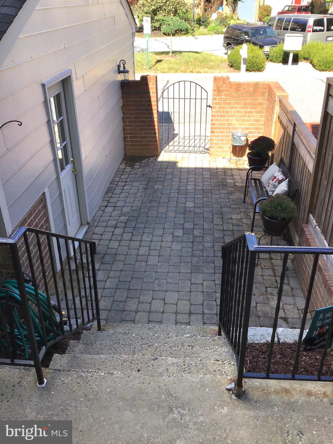 FAIRWAY ISLAND - Residential