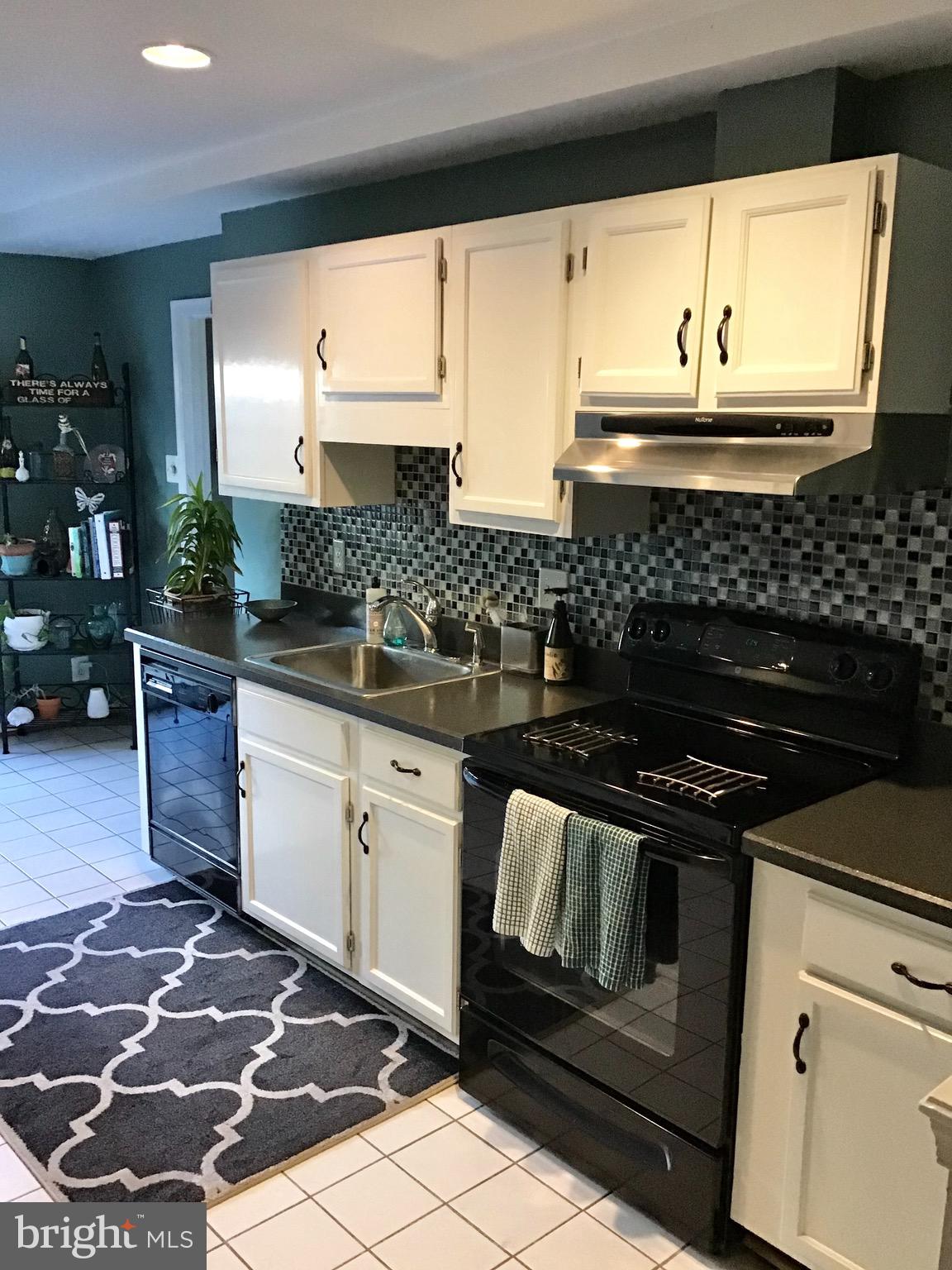 FAIRWAY ISLAND - Residential