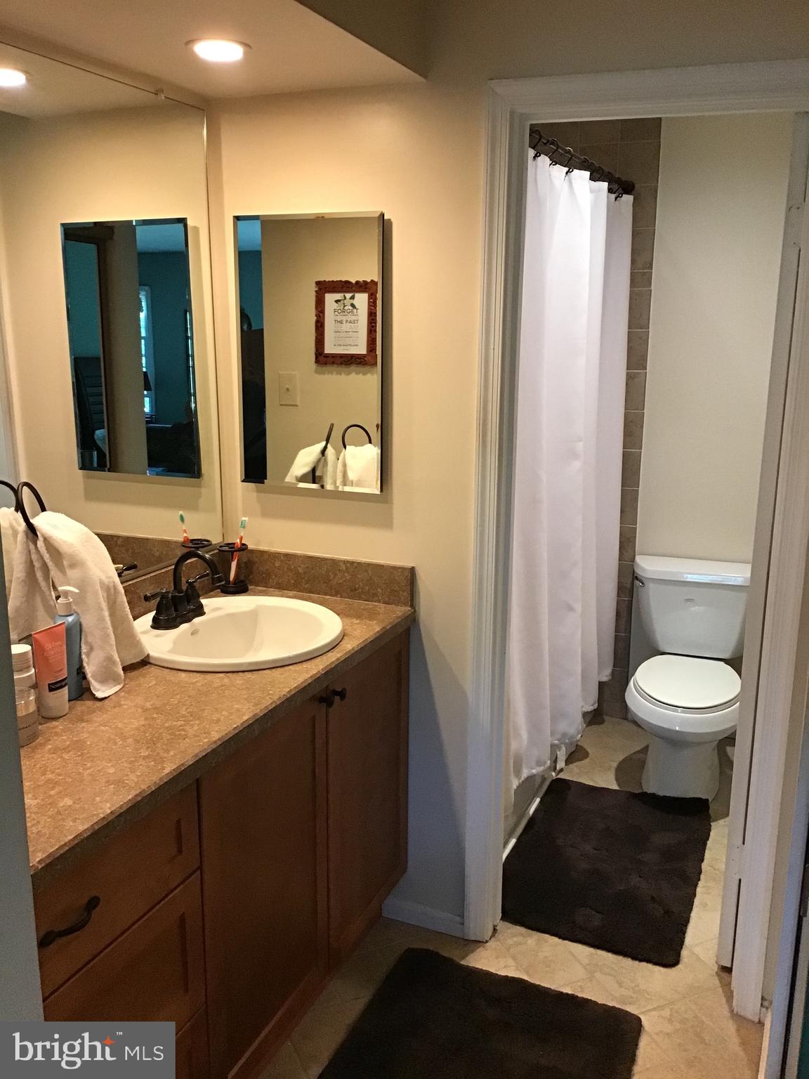 FAIRWAY ISLAND - Residential