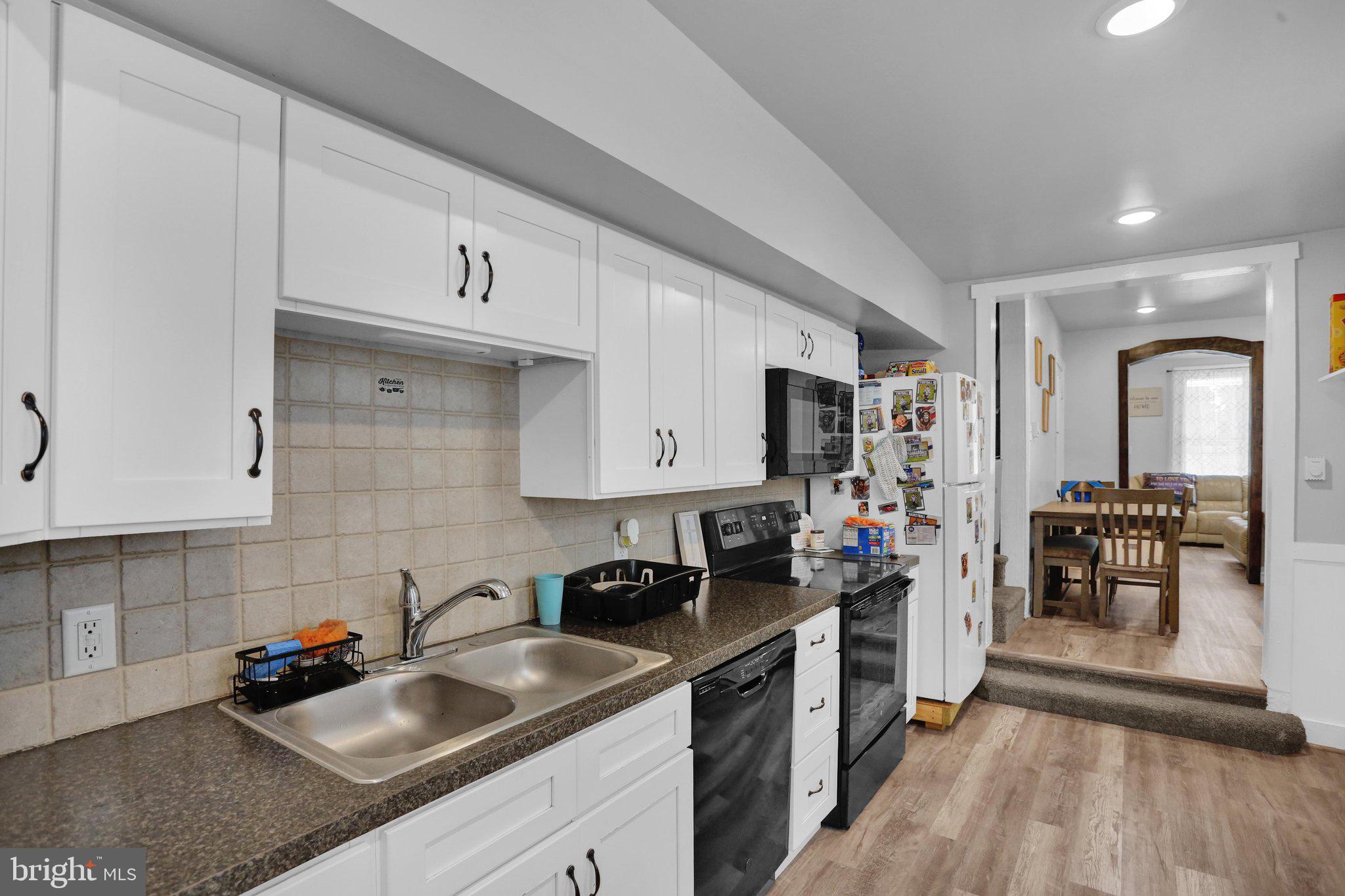 317 W HIGH STREET