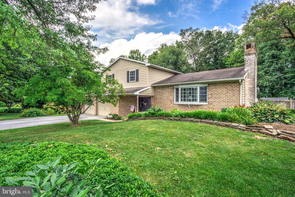 Photo of 153 Skyline Drive, New Holland, PA 17557 (MLS # PALA2054576)