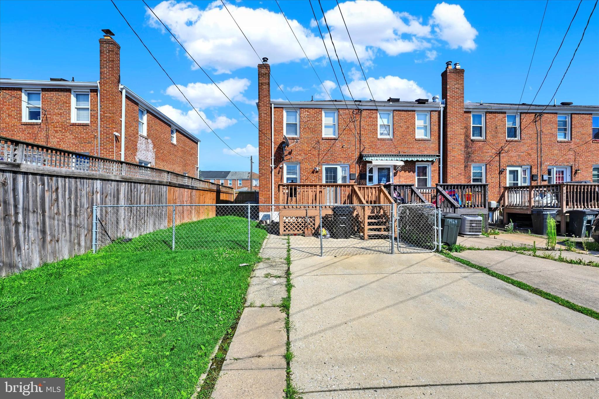 NORTH POINT VILLAGE - Residential