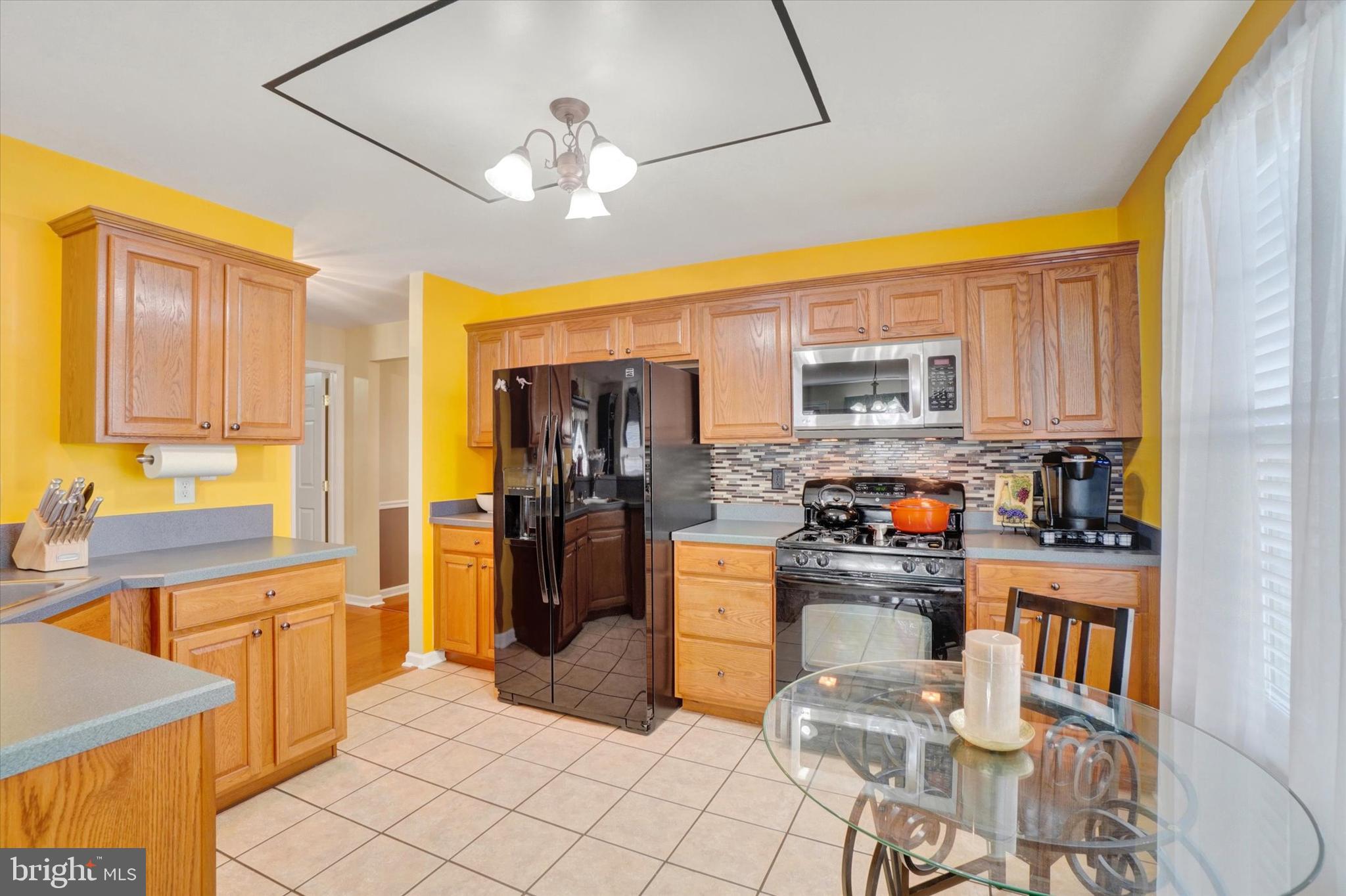 FOUR SEASONS AT ELM TREE - Residential