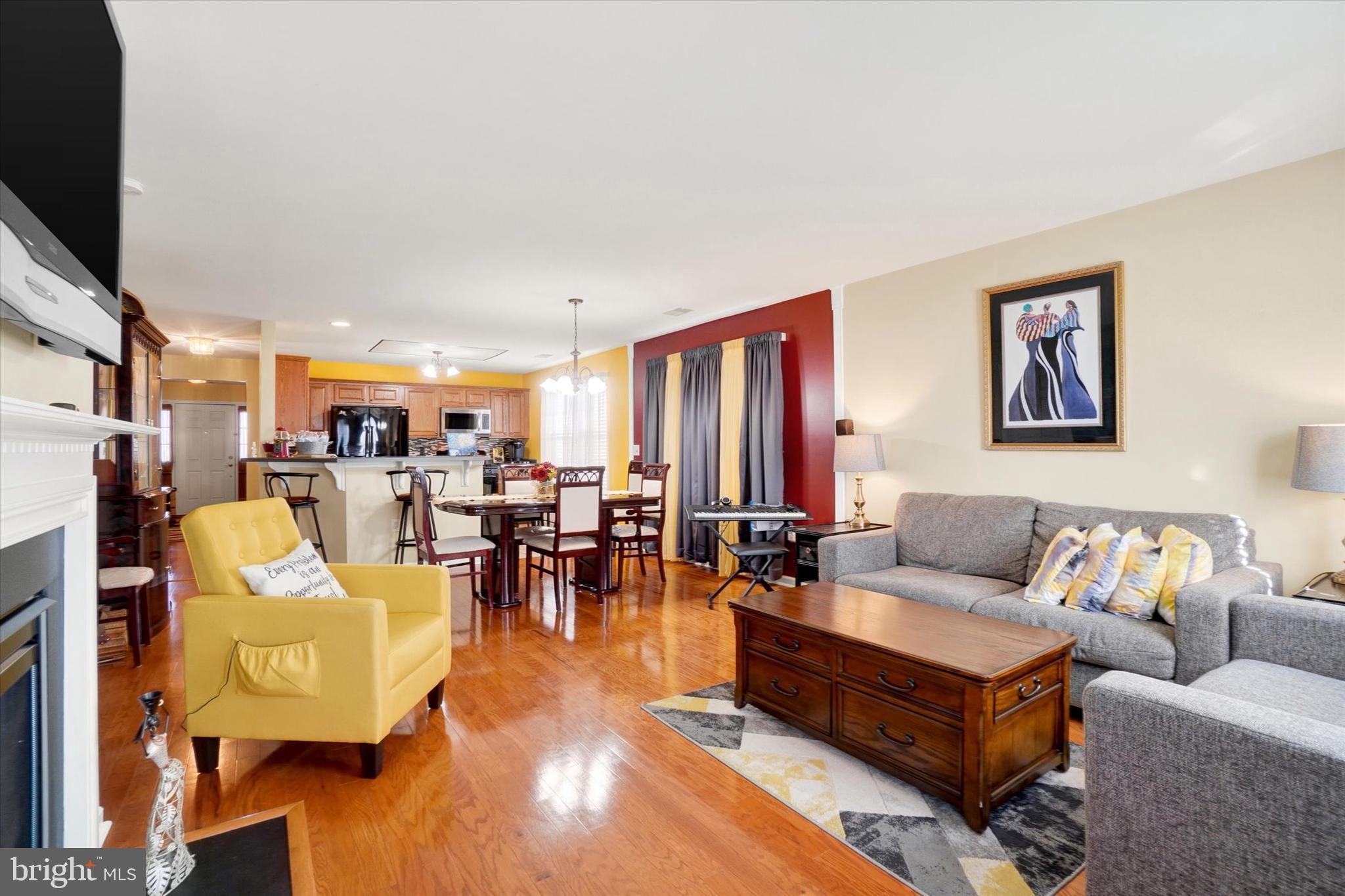 FOUR SEASONS AT ELM TREE - Residential