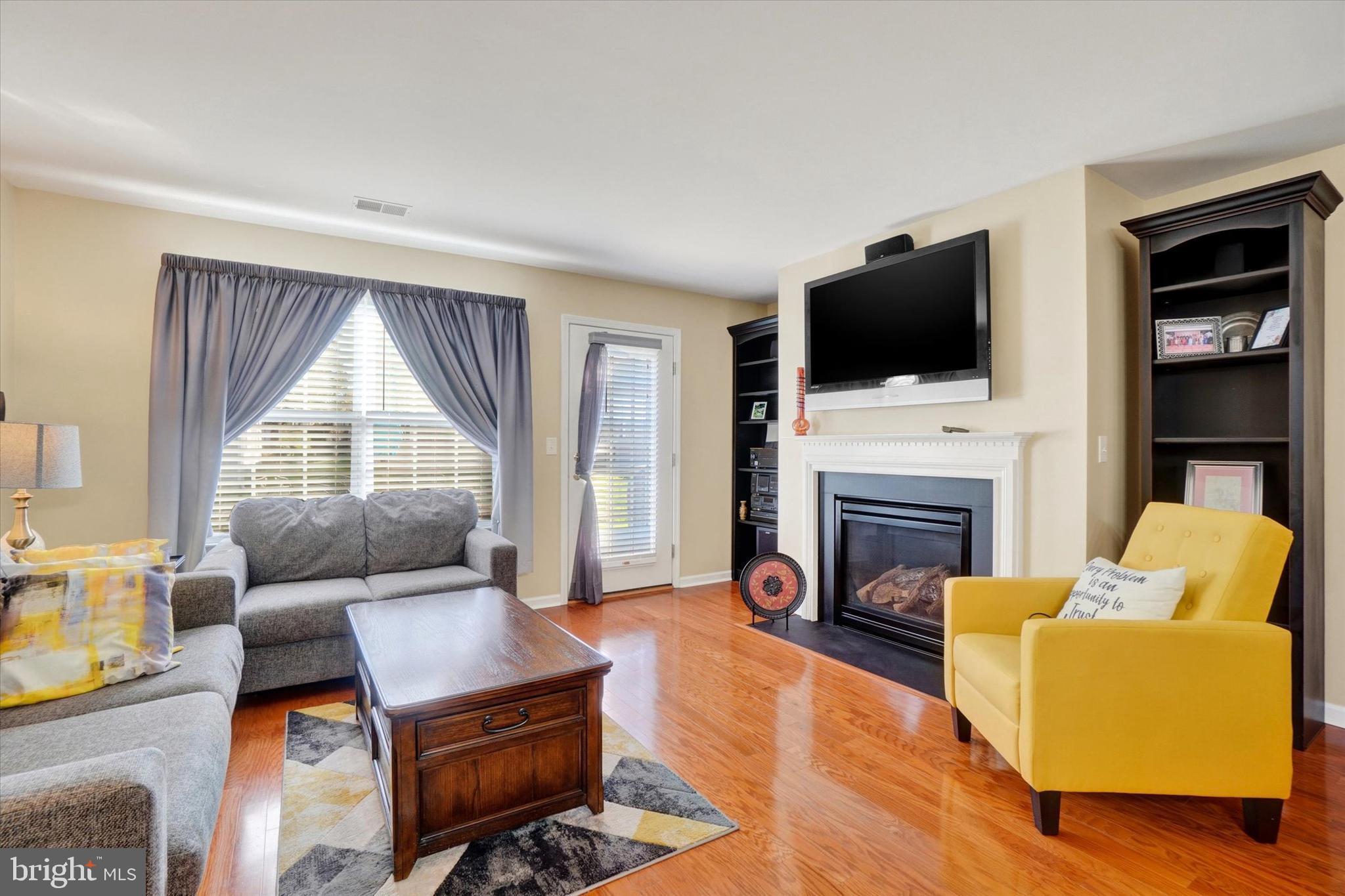 FOUR SEASONS AT ELM TREE - Residential