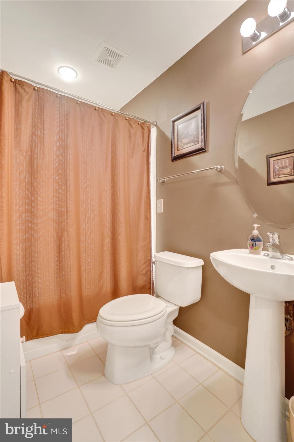 FOUR SEASONS AT ELM TREE - Residential