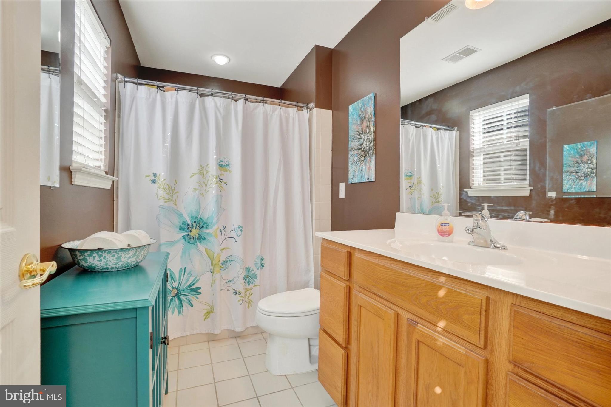 FOUR SEASONS AT ELM TREE - Residential