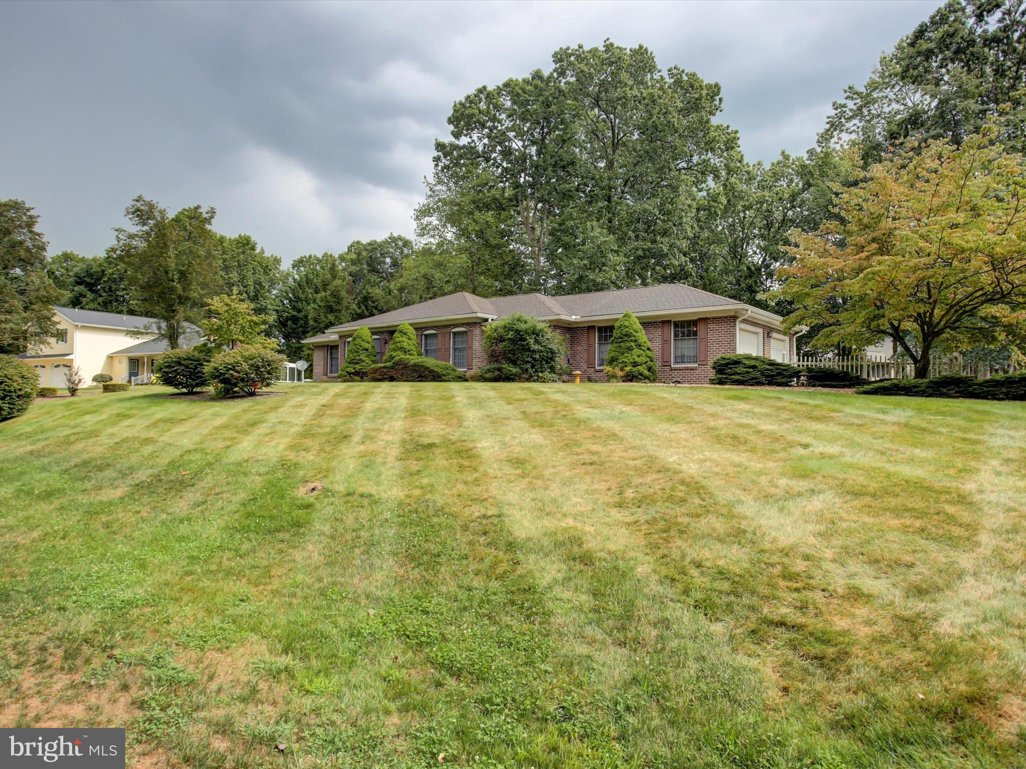 PENN NATIONAL GOLF COURSE COMMUNITY - Residential