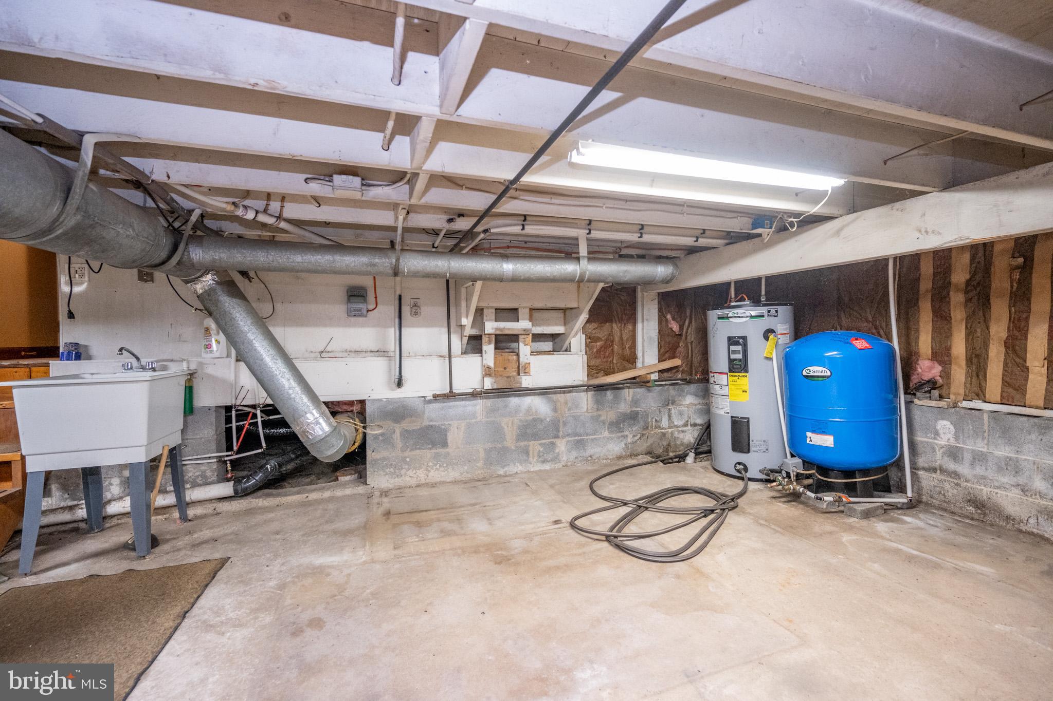 MITCHELL MANOR - Residential