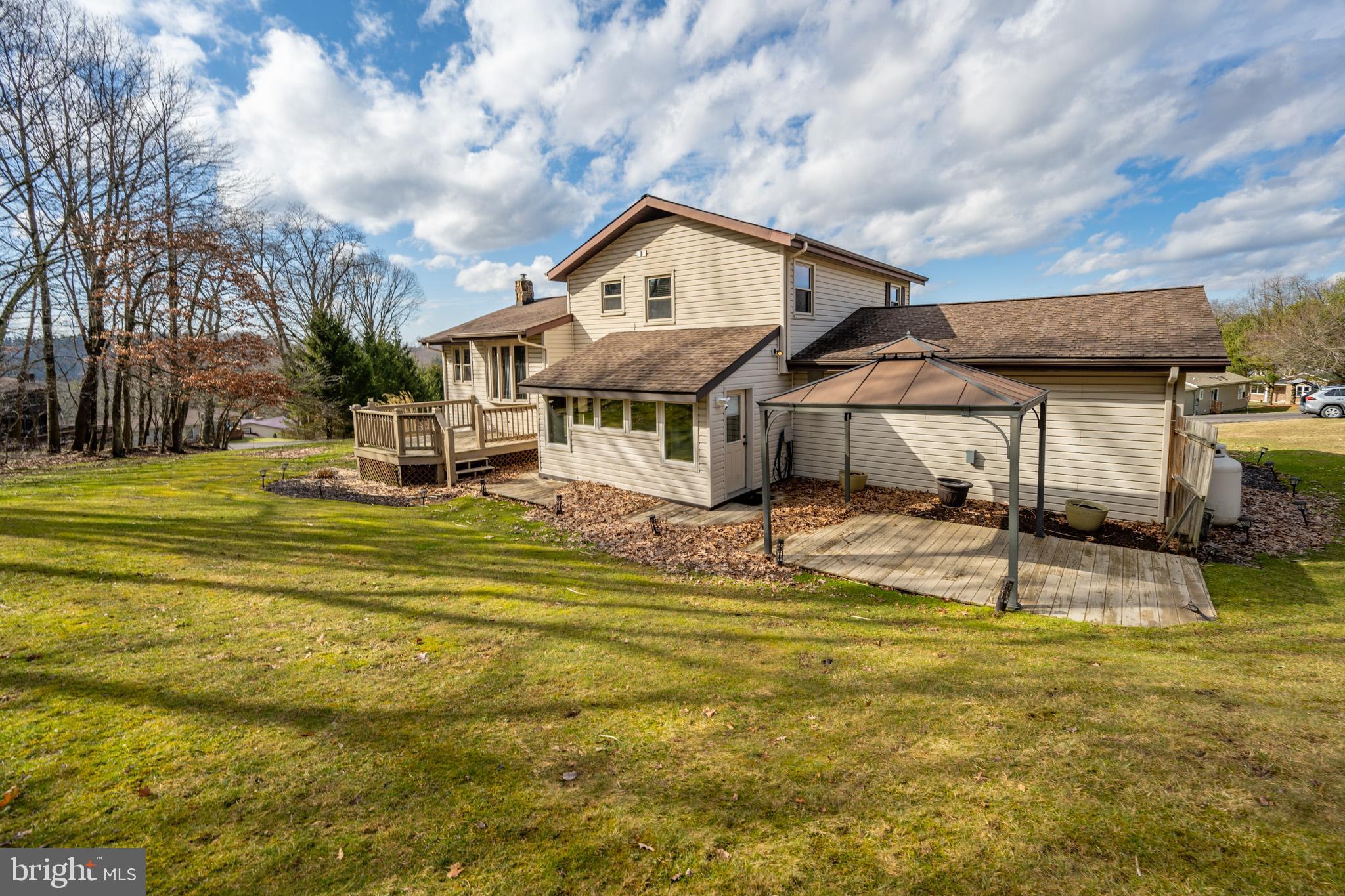 MITCHELL MANOR - Residential