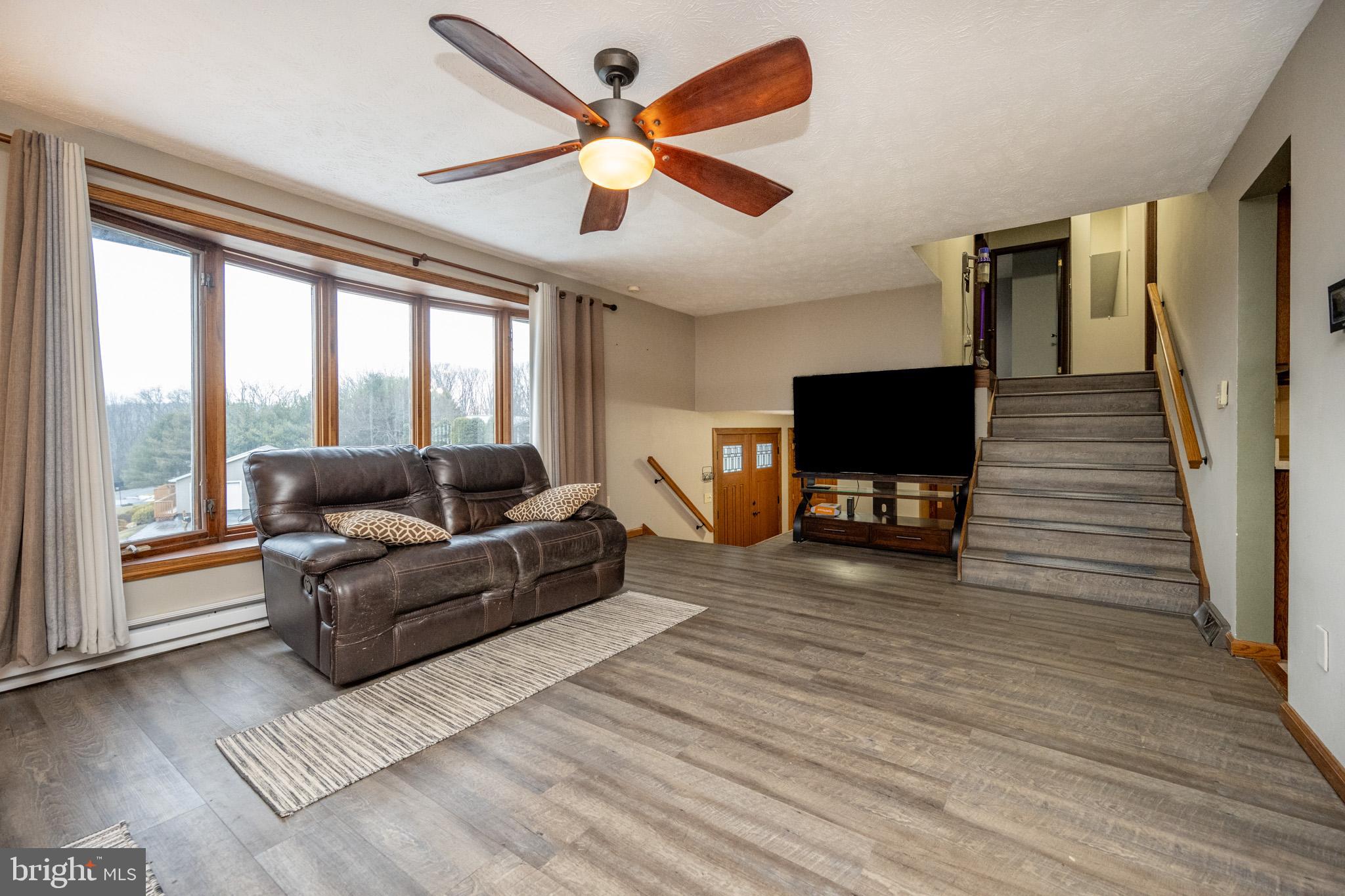 MITCHELL MANOR - Residential