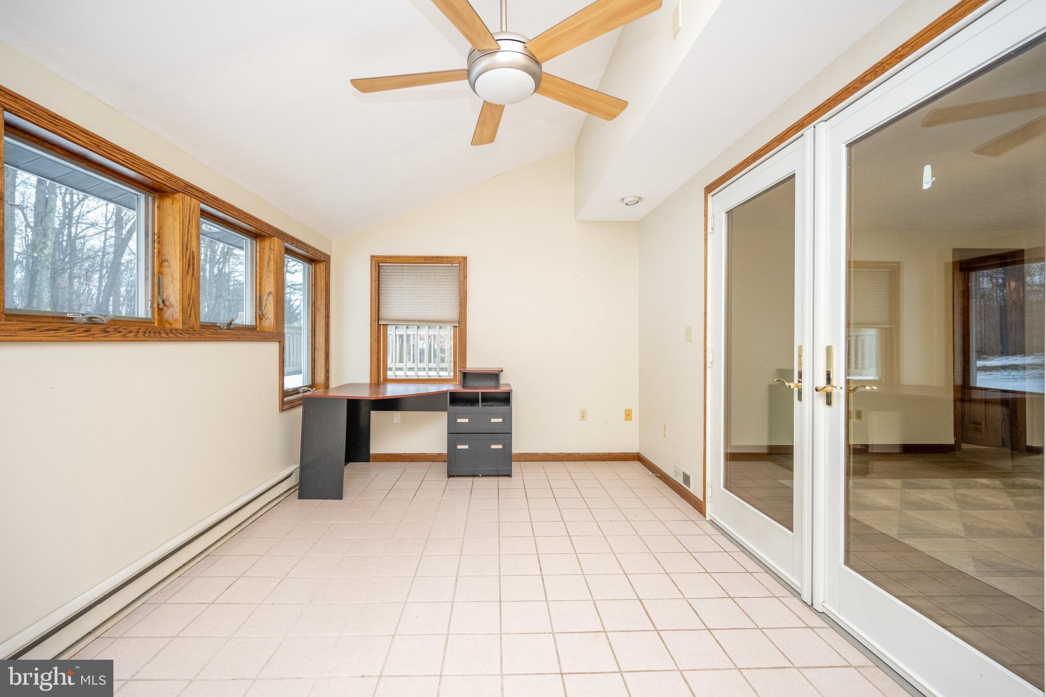 MITCHELL MANOR - Residential