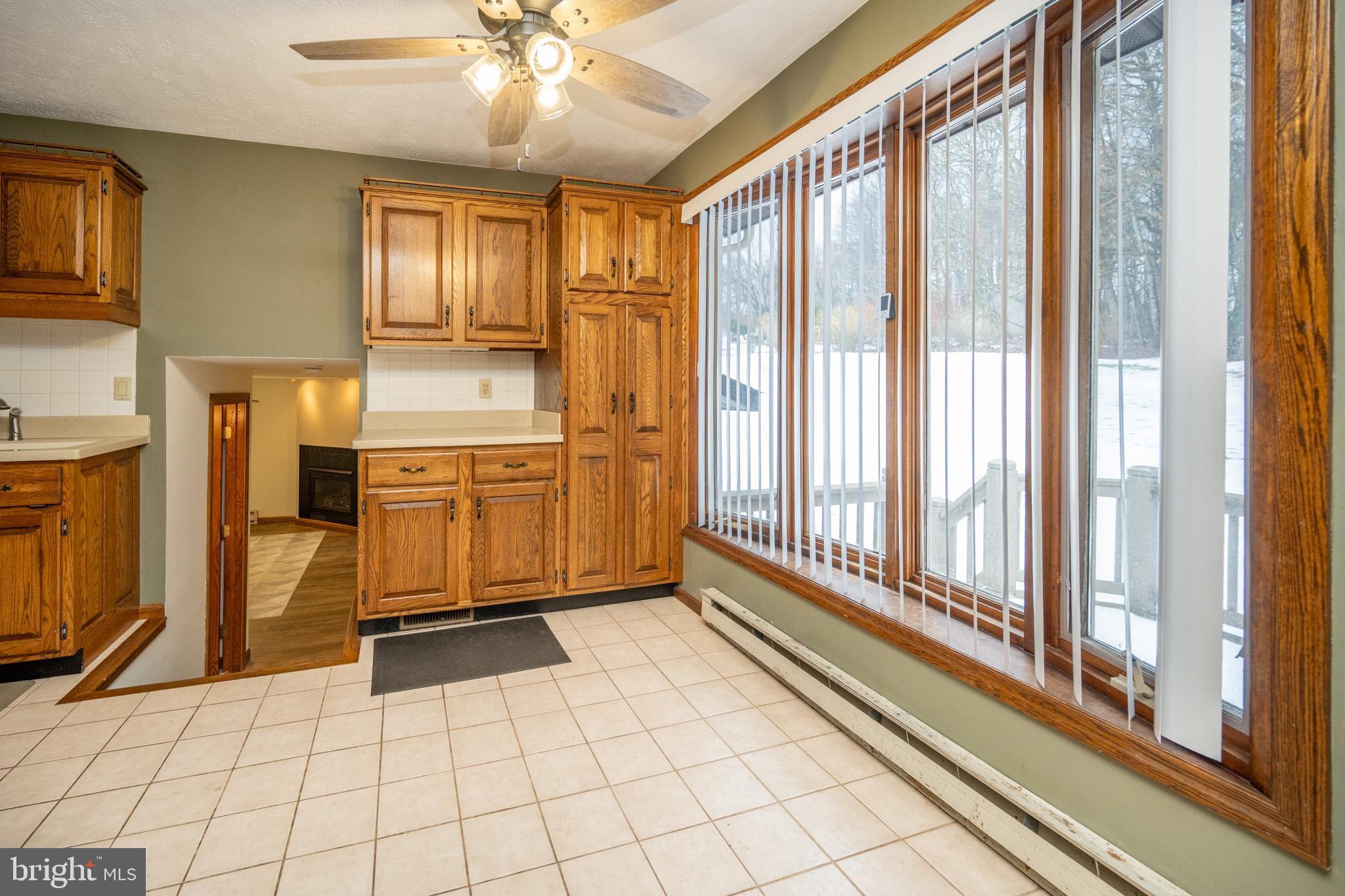 MITCHELL MANOR - Residential