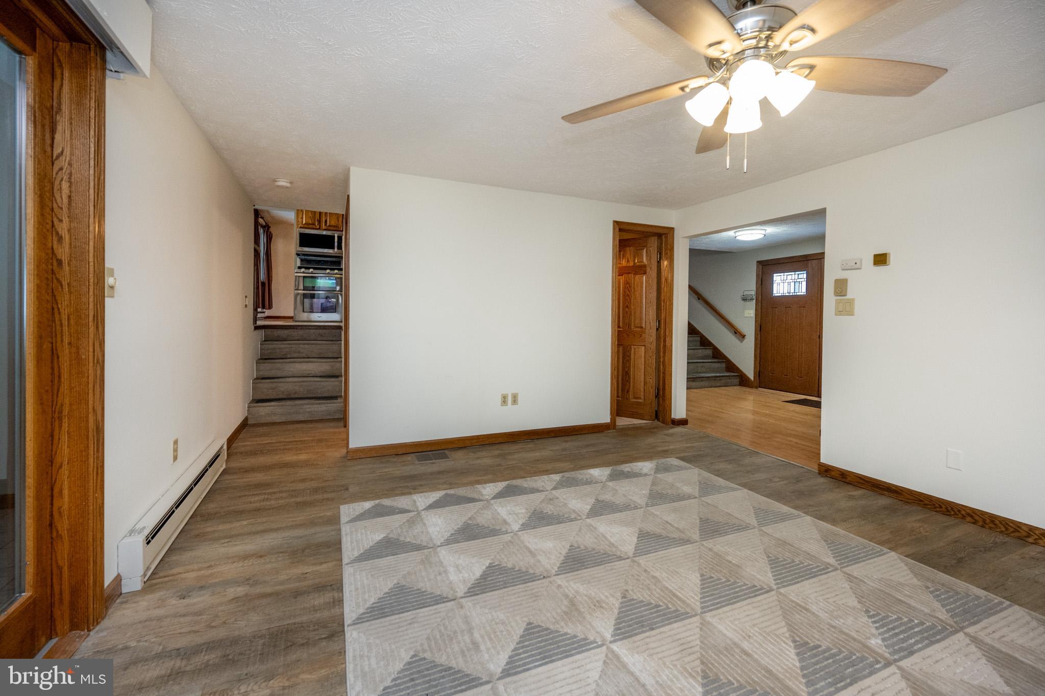 MITCHELL MANOR - Residential