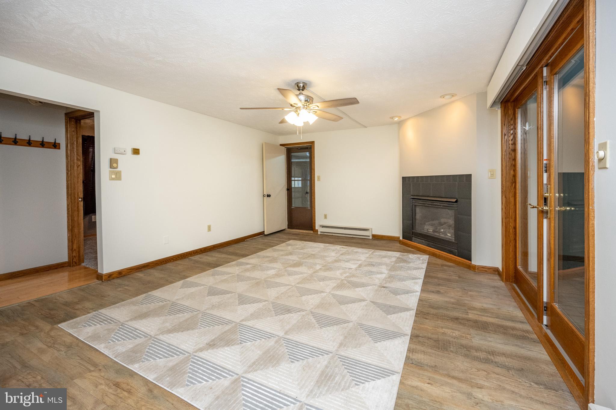 MITCHELL MANOR - Residential