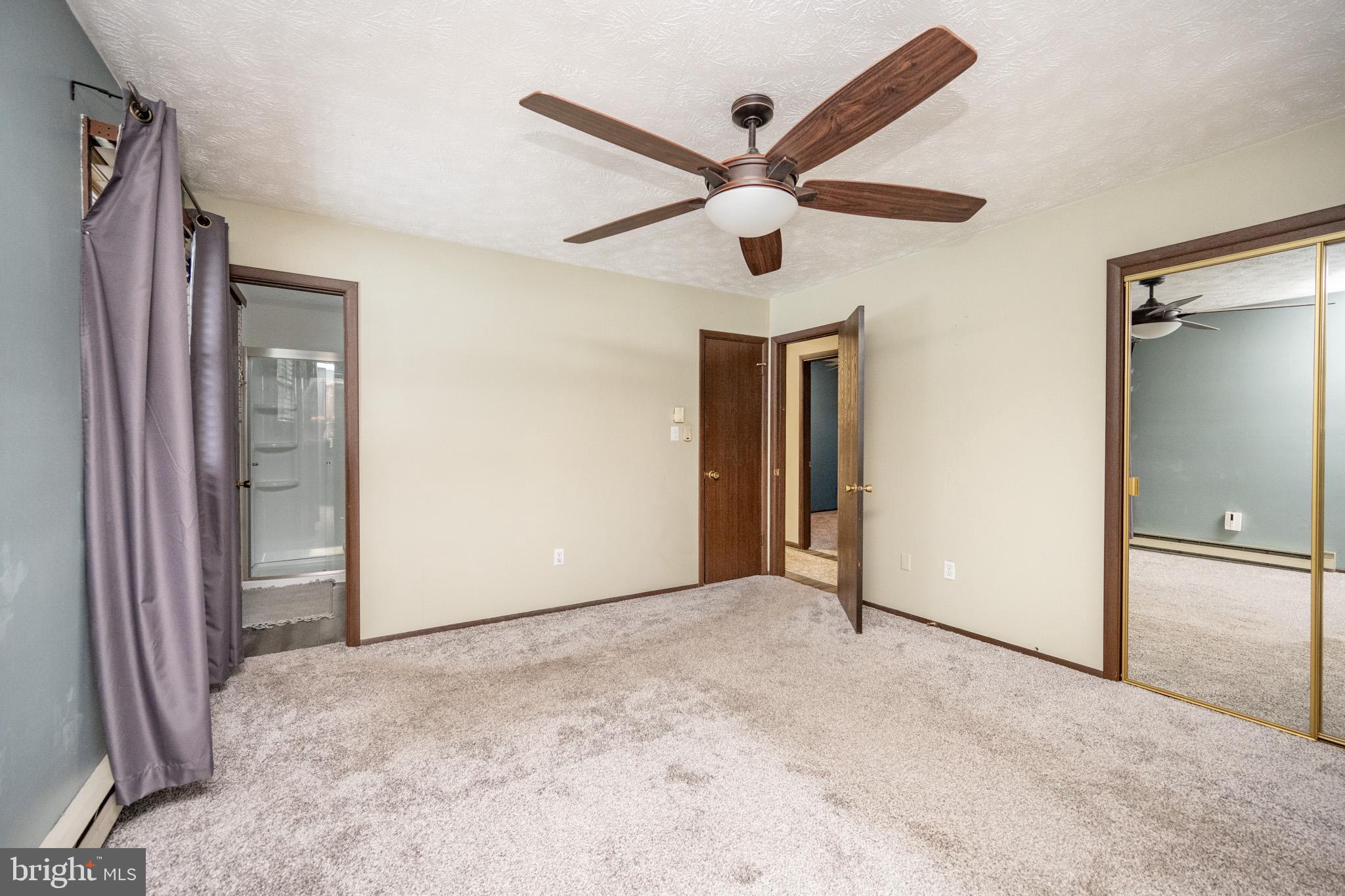 MITCHELL MANOR - Residential