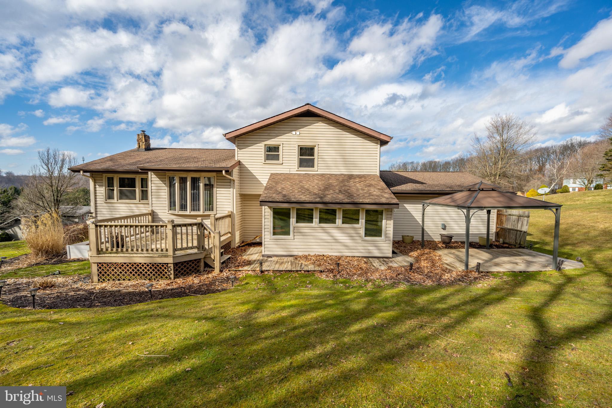 MITCHELL MANOR - Residential