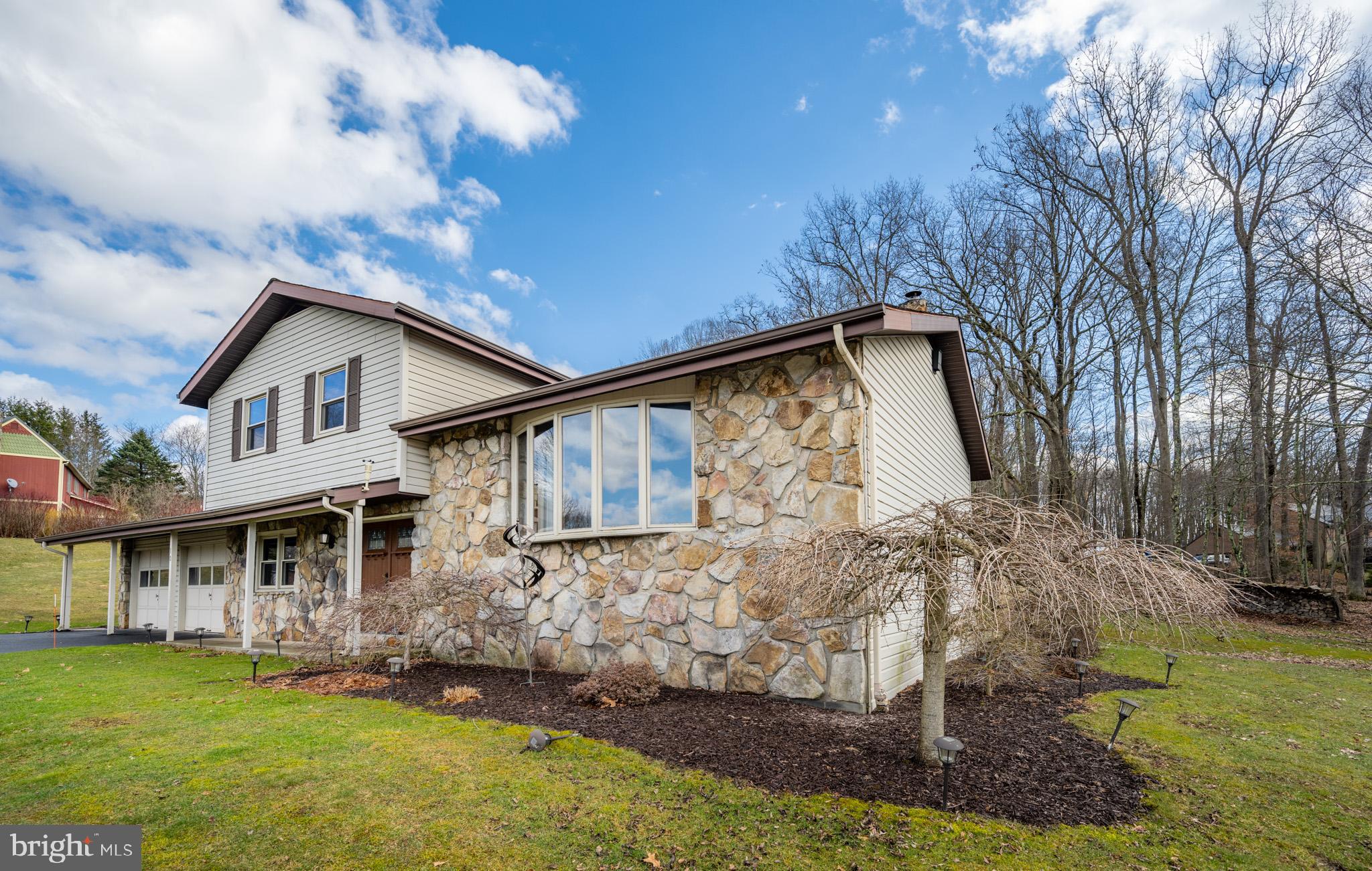 MITCHELL MANOR - Residential