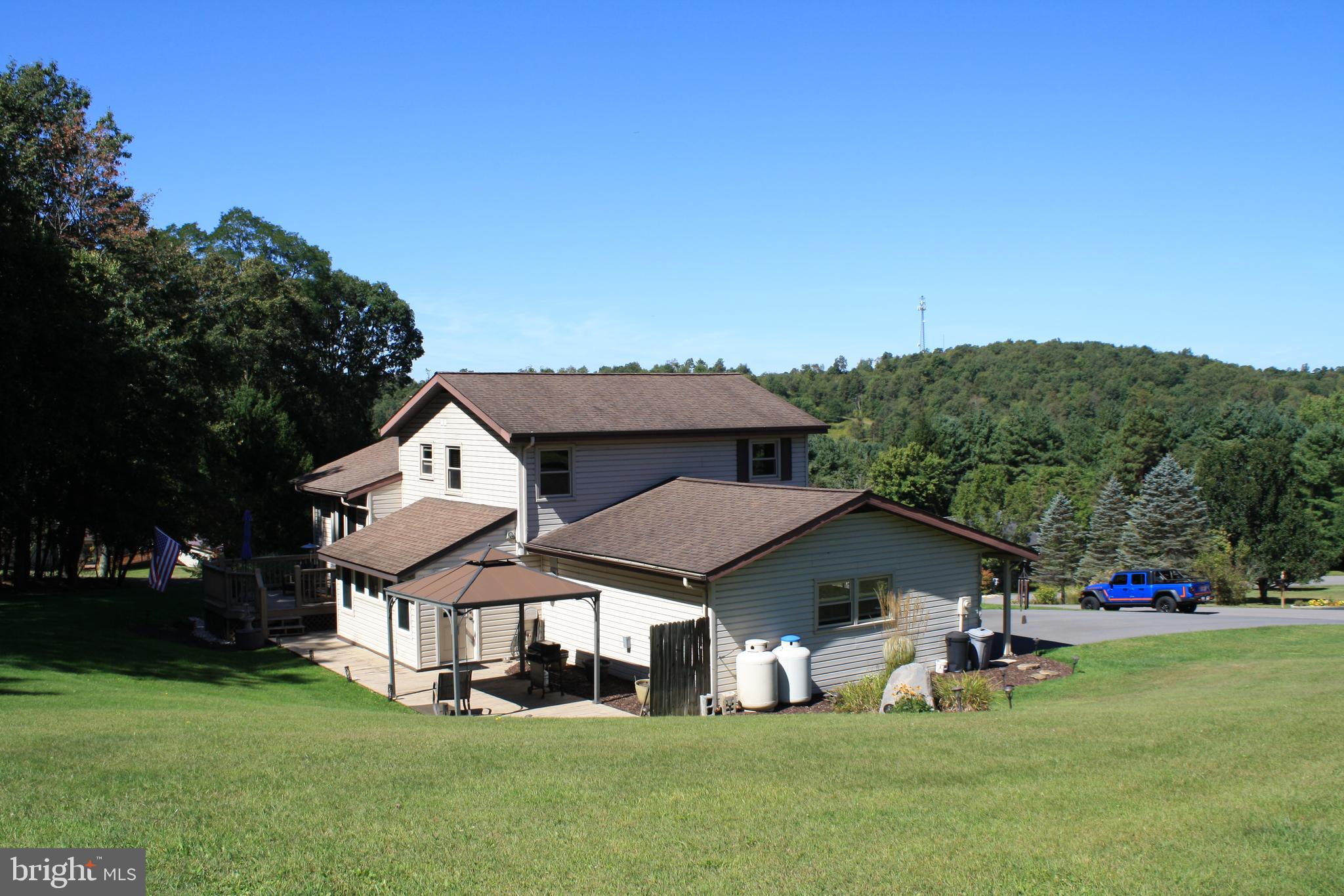 MITCHELL MANOR - Residential