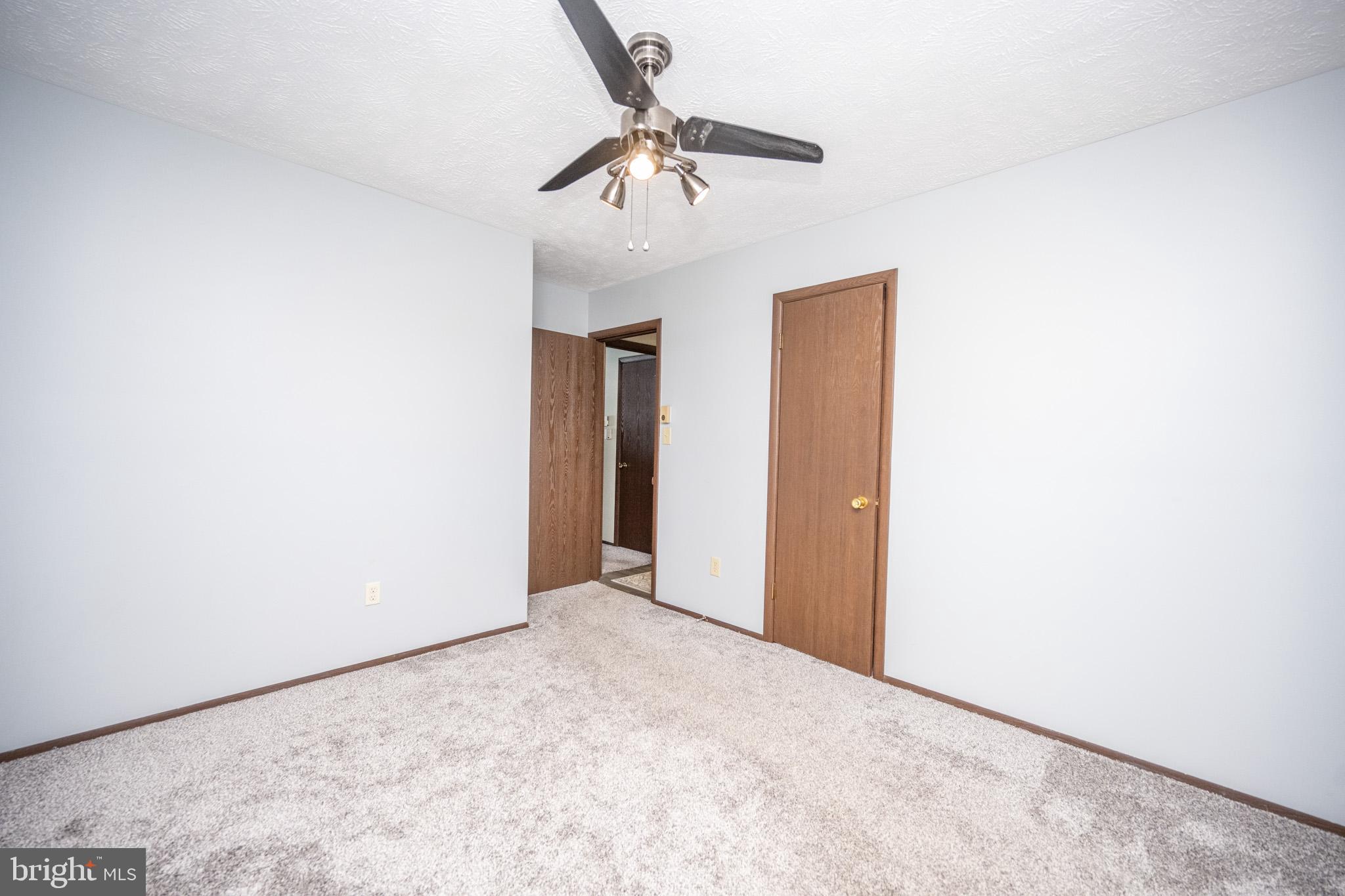 MITCHELL MANOR - Residential