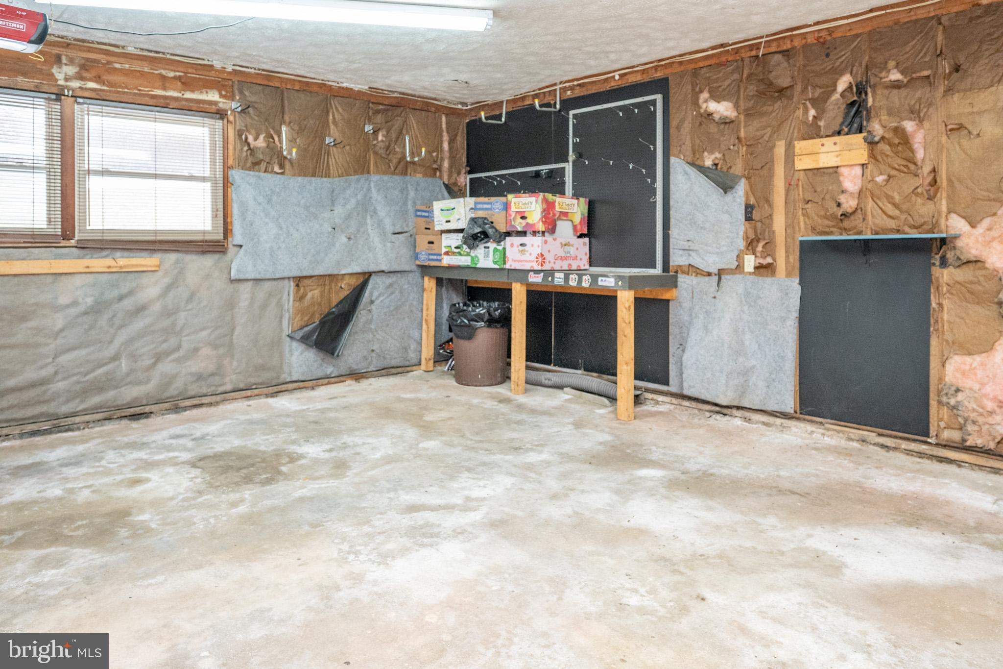 MITCHELL MANOR - Residential