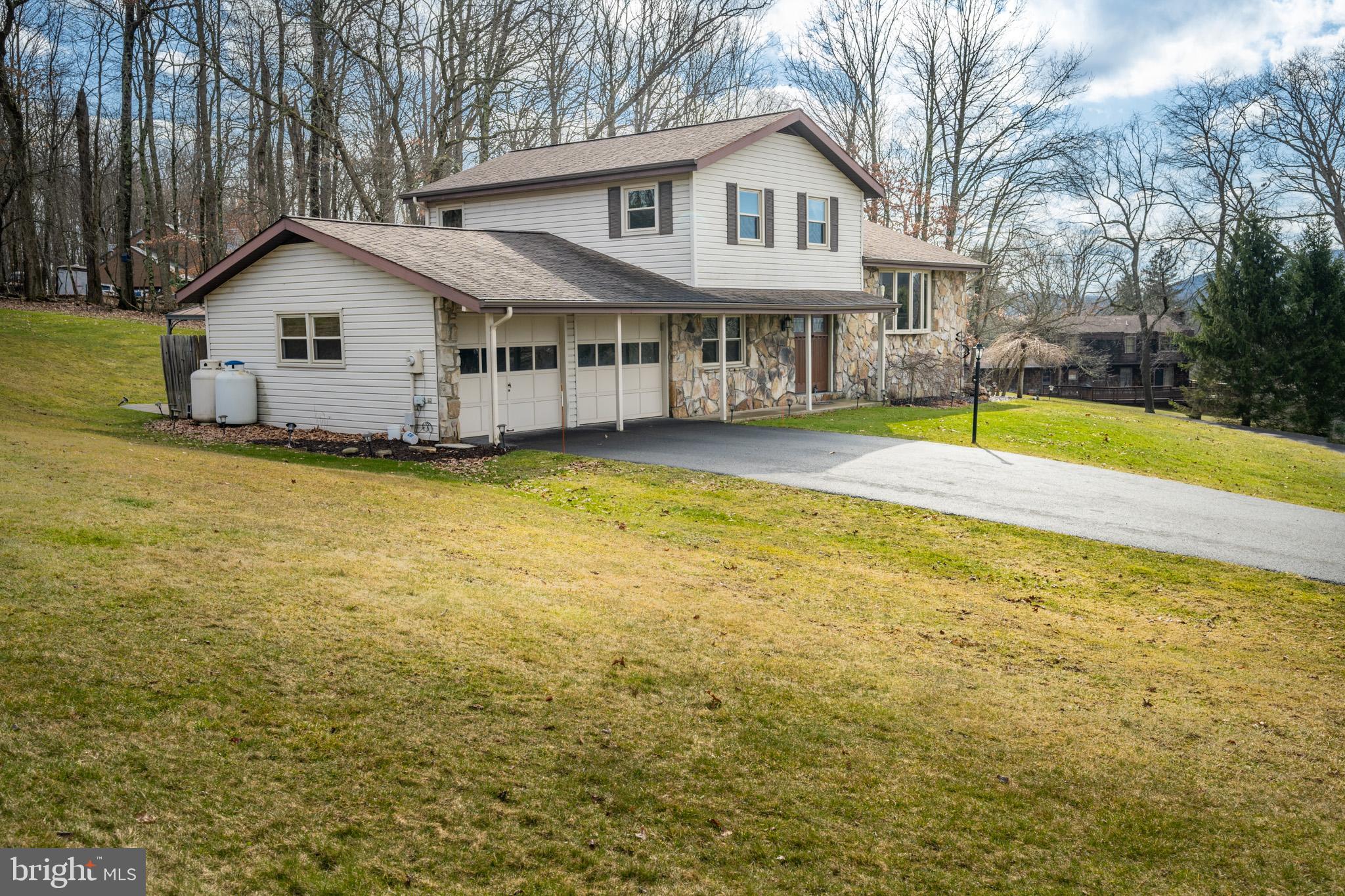 MITCHELL MANOR - Residential