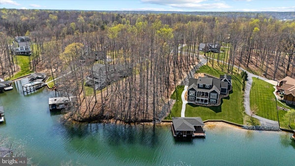 DEEP CREEK CIR, BUMPASS, VA 23024 - Image 2c002ba2b0f6fde330d4b8a52ae0b393/1708031427