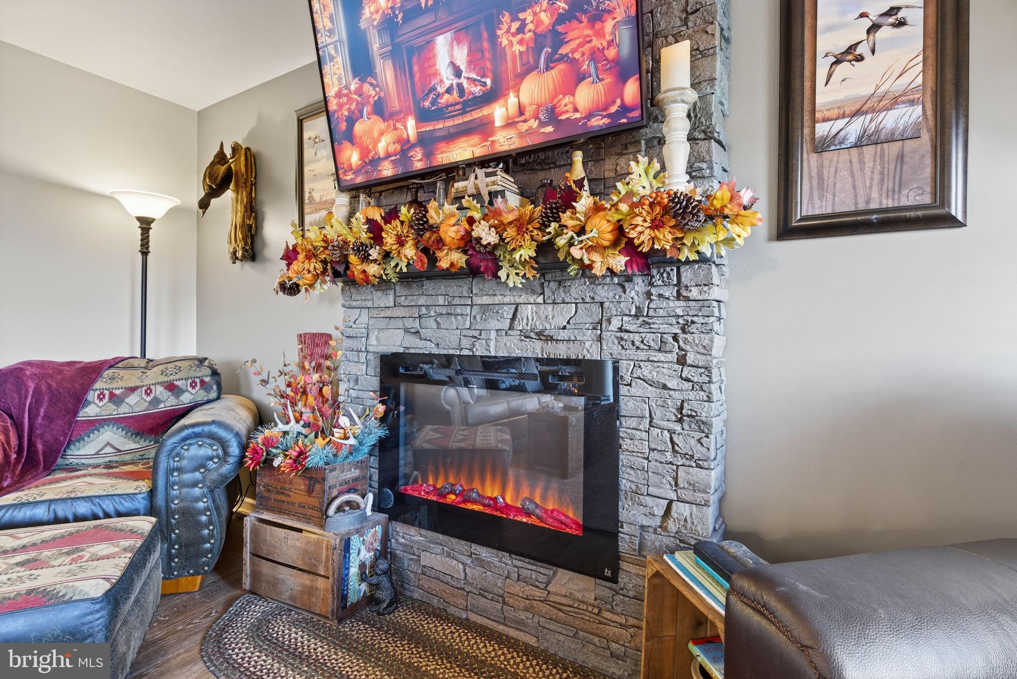 CHATHAM CREEK - Residential