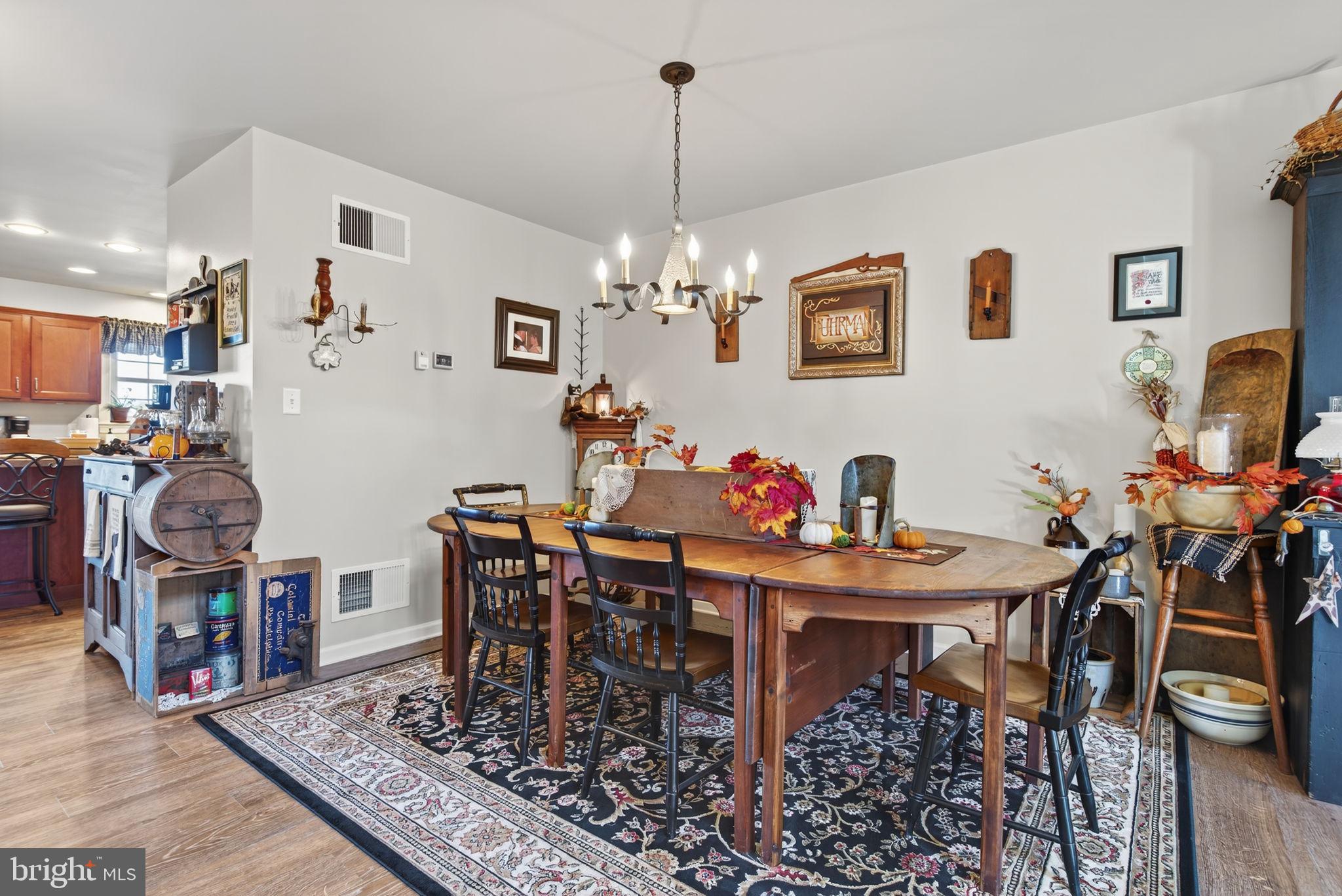 CHATHAM CREEK - Residential