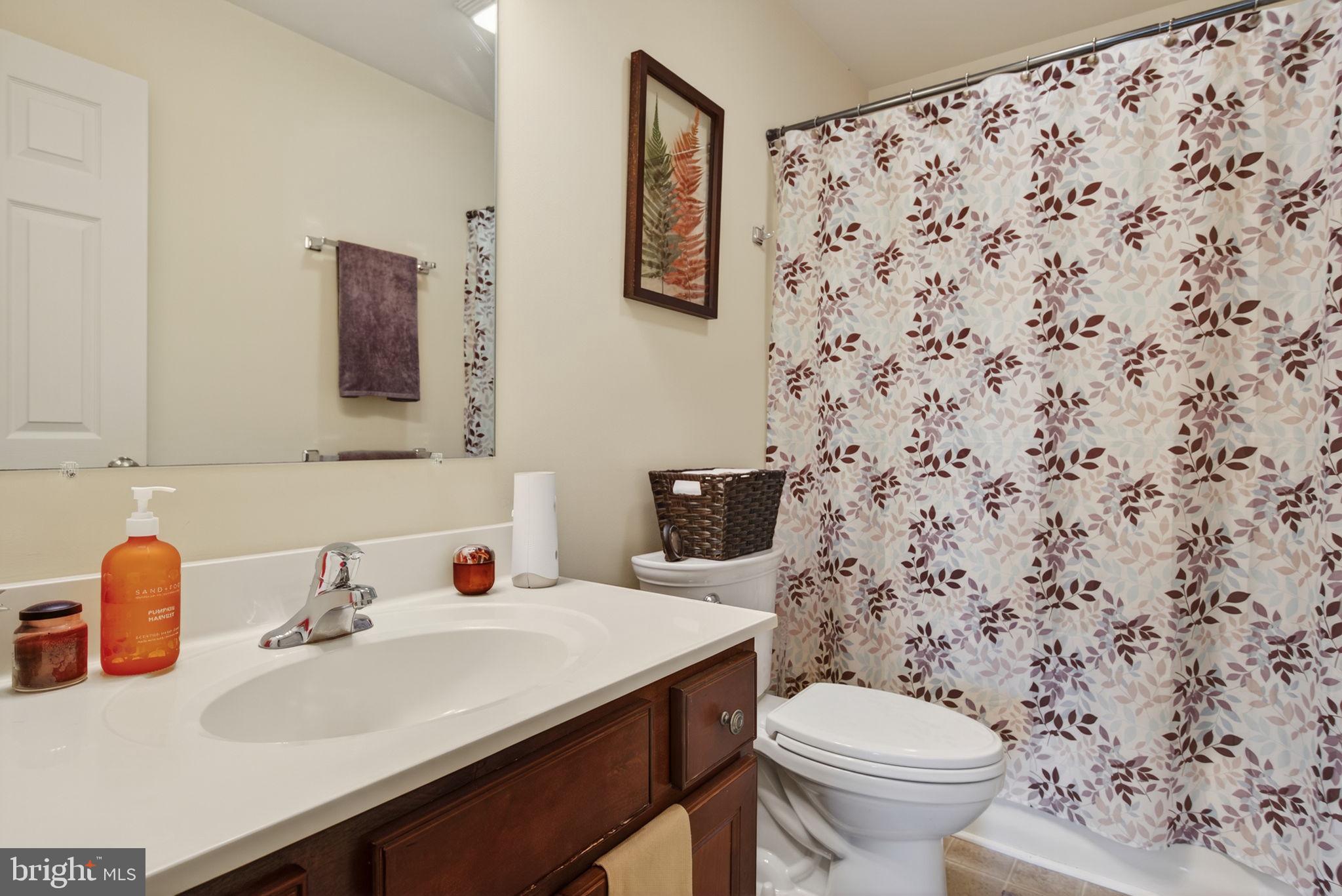 CHATHAM CREEK - Residential