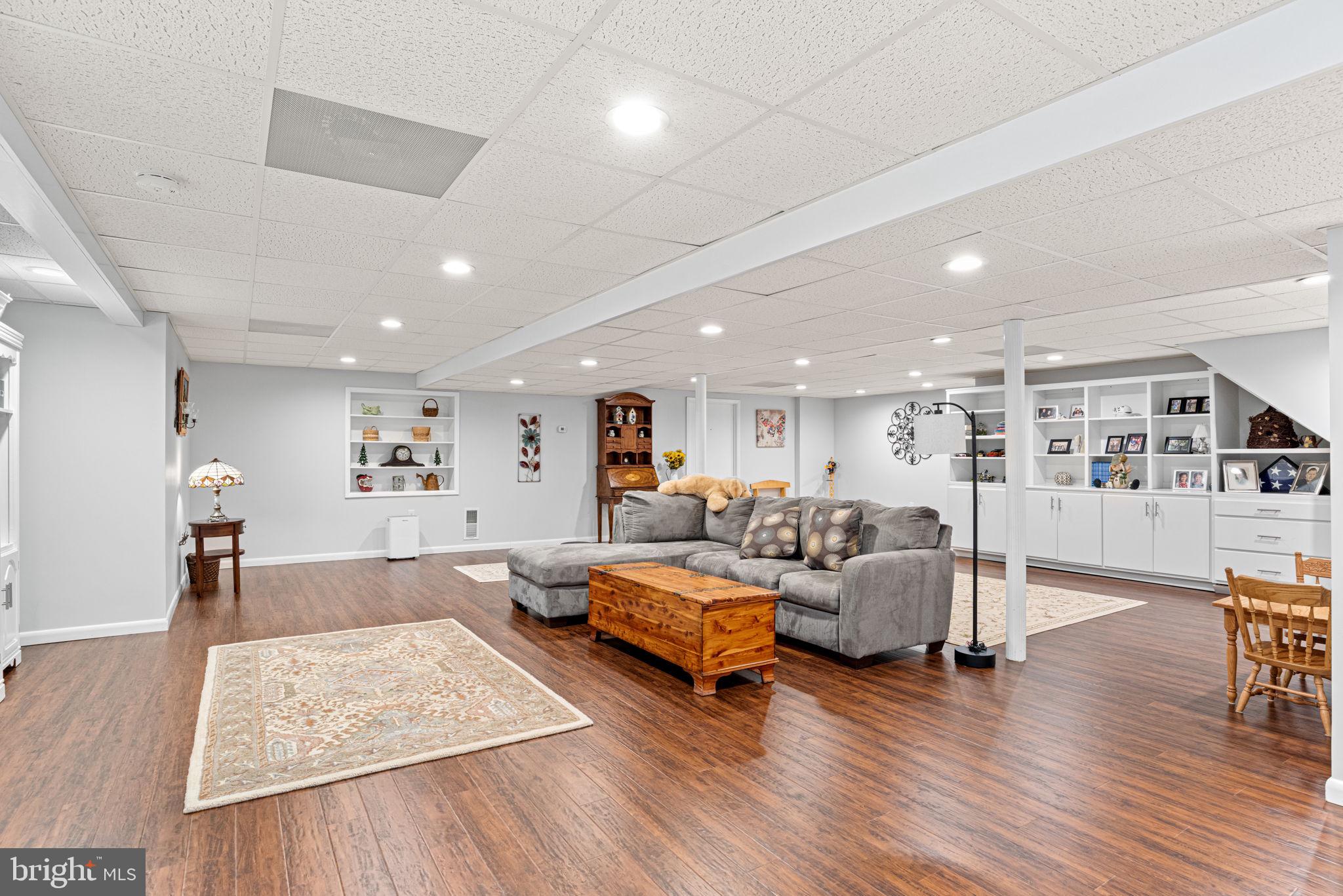 PENN NATIONAL - Residential