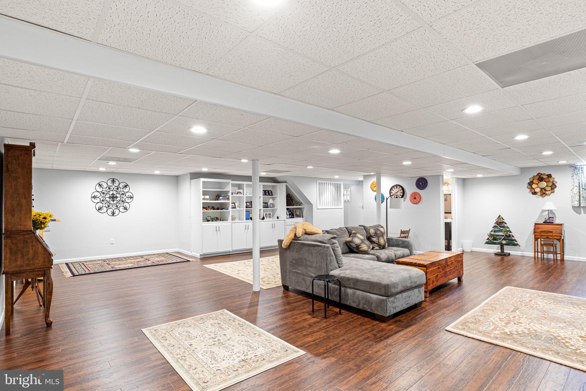 PENN NATIONAL - Residential