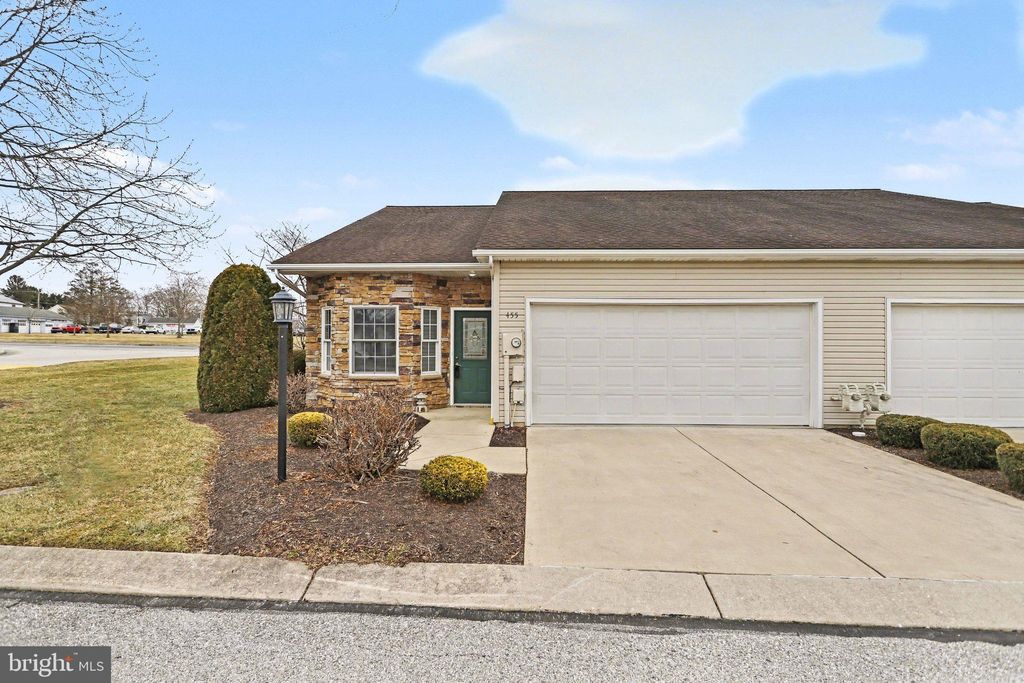Photo of 455 Parkview Lane, HANOVER, PA 17331 (MLS # PAYK2098648)