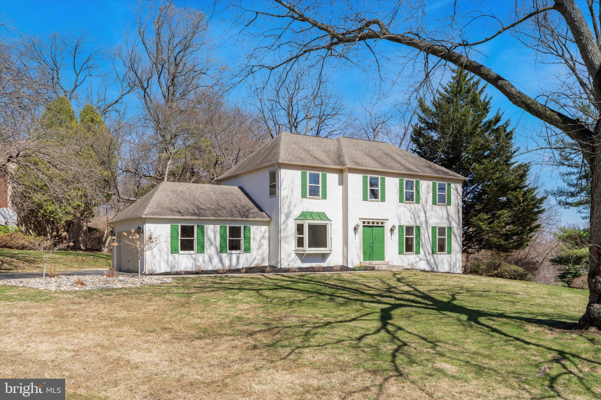 90 LYNNE CIRCLE