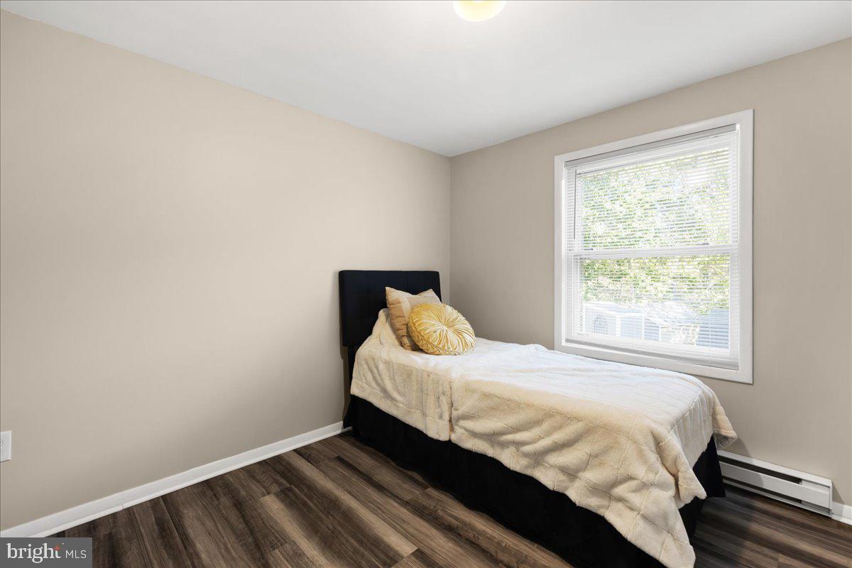 MOUNTAIN VIEW ACRES - Residential