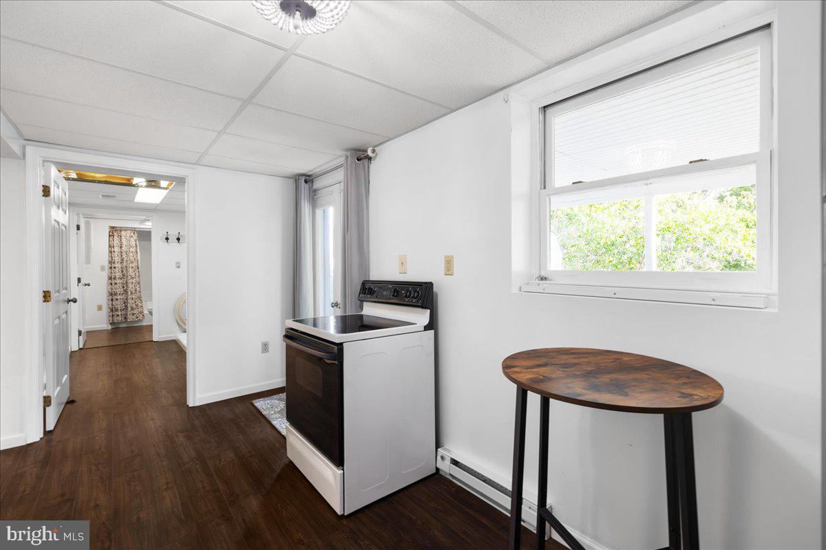 MOUNTAIN VIEW ACRES - Residential