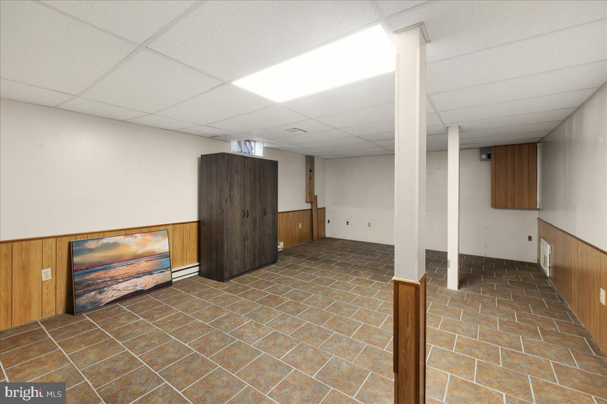 MOUNTAIN VIEW ACRES - Residential